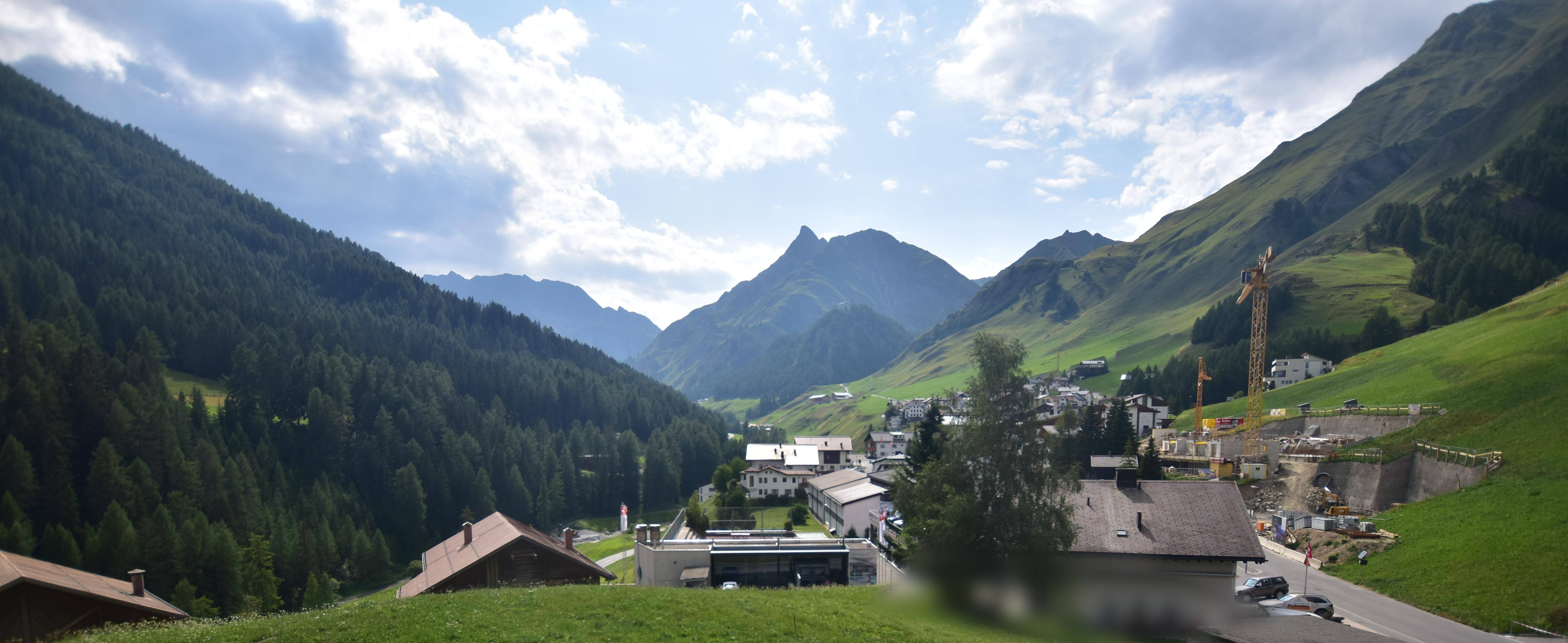 Archiv Foto Webcam Compatsch, 1.700m
