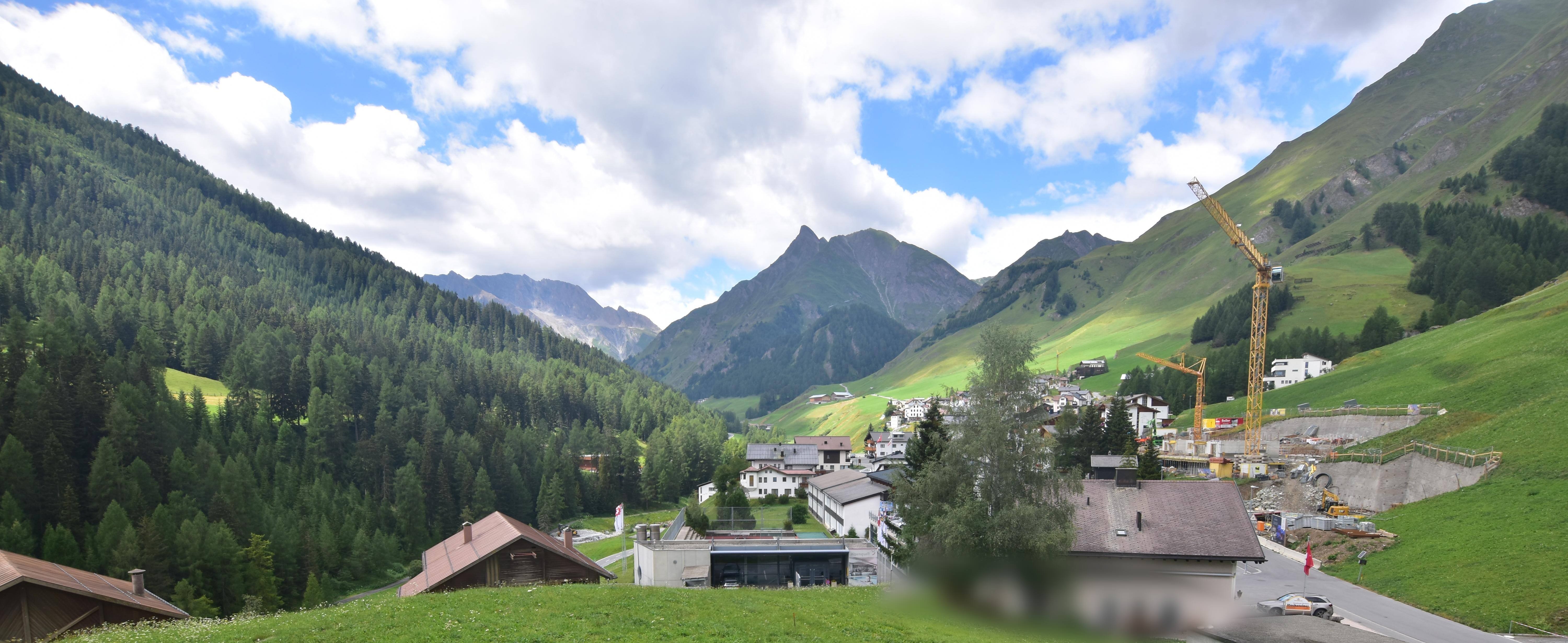 Archiv Foto Webcam Compatsch, 1.700m