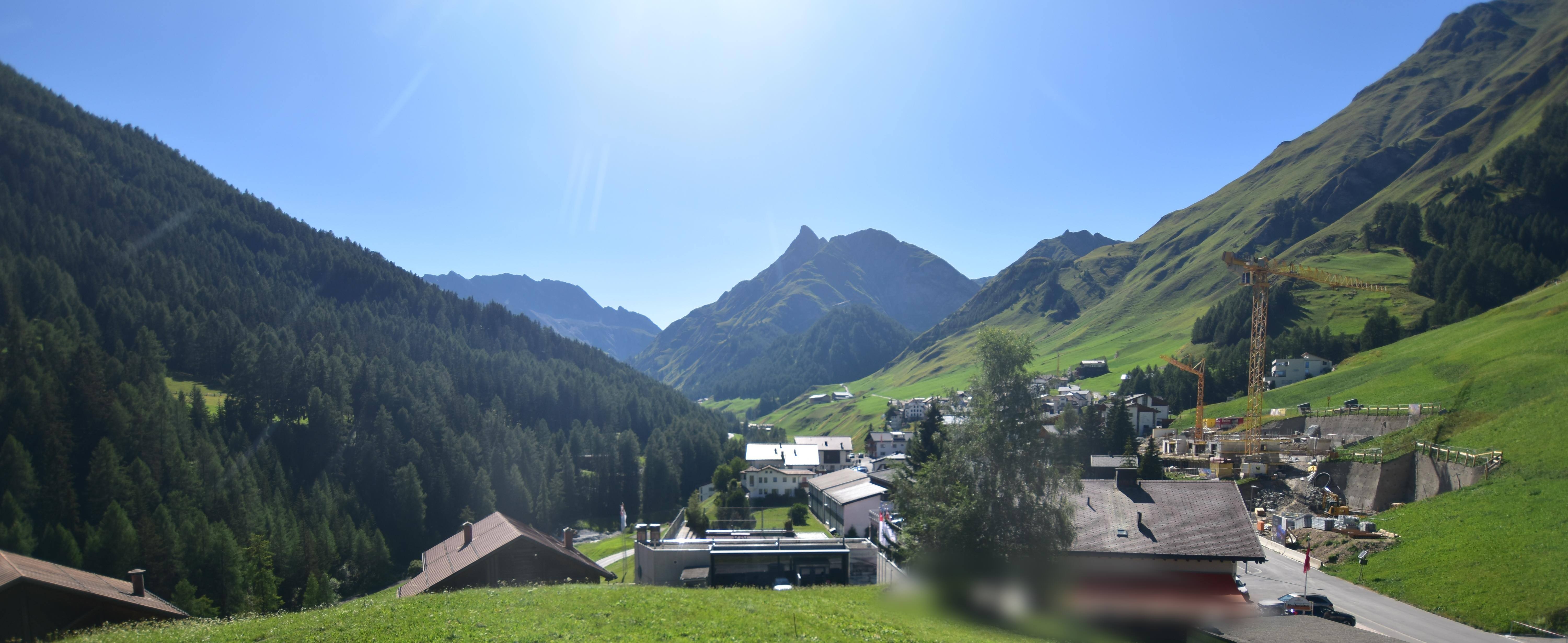 Archiv Foto Webcam Compatsch, 1.700m