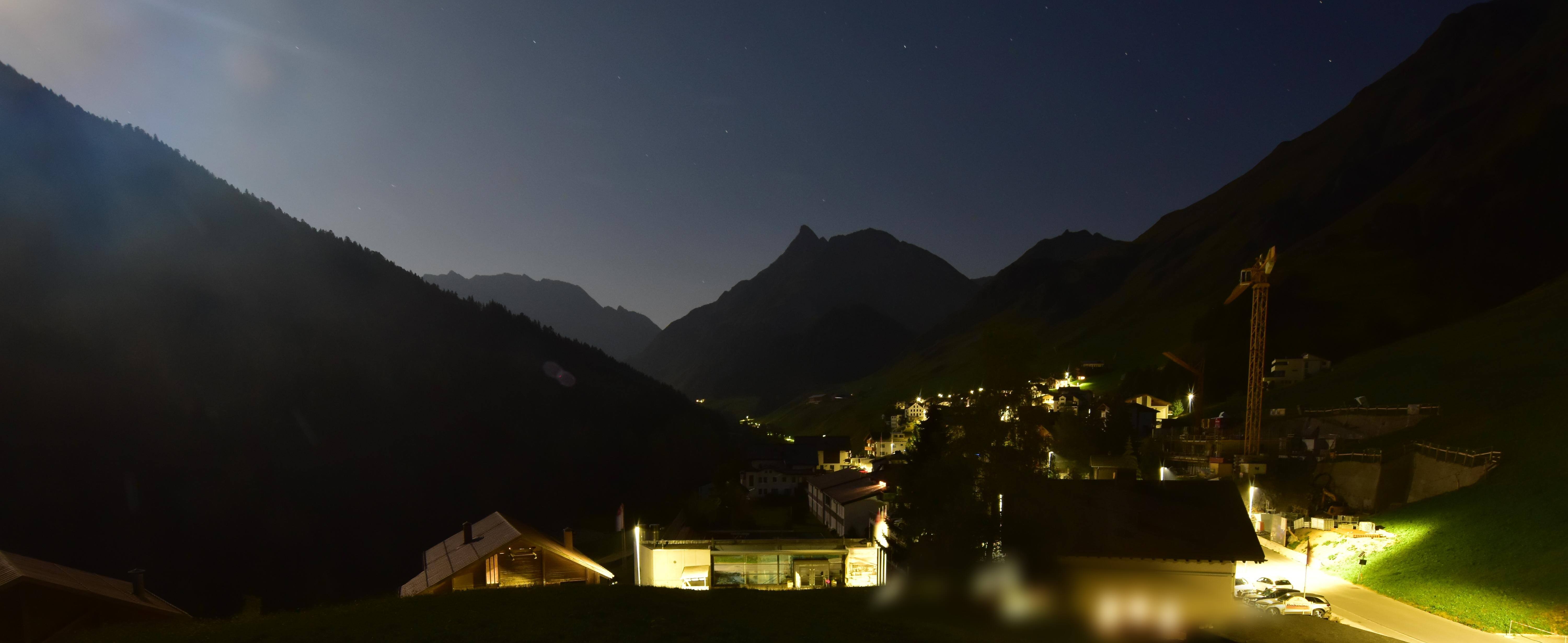 Archiv Foto Webcam Compatsch, 1.700m