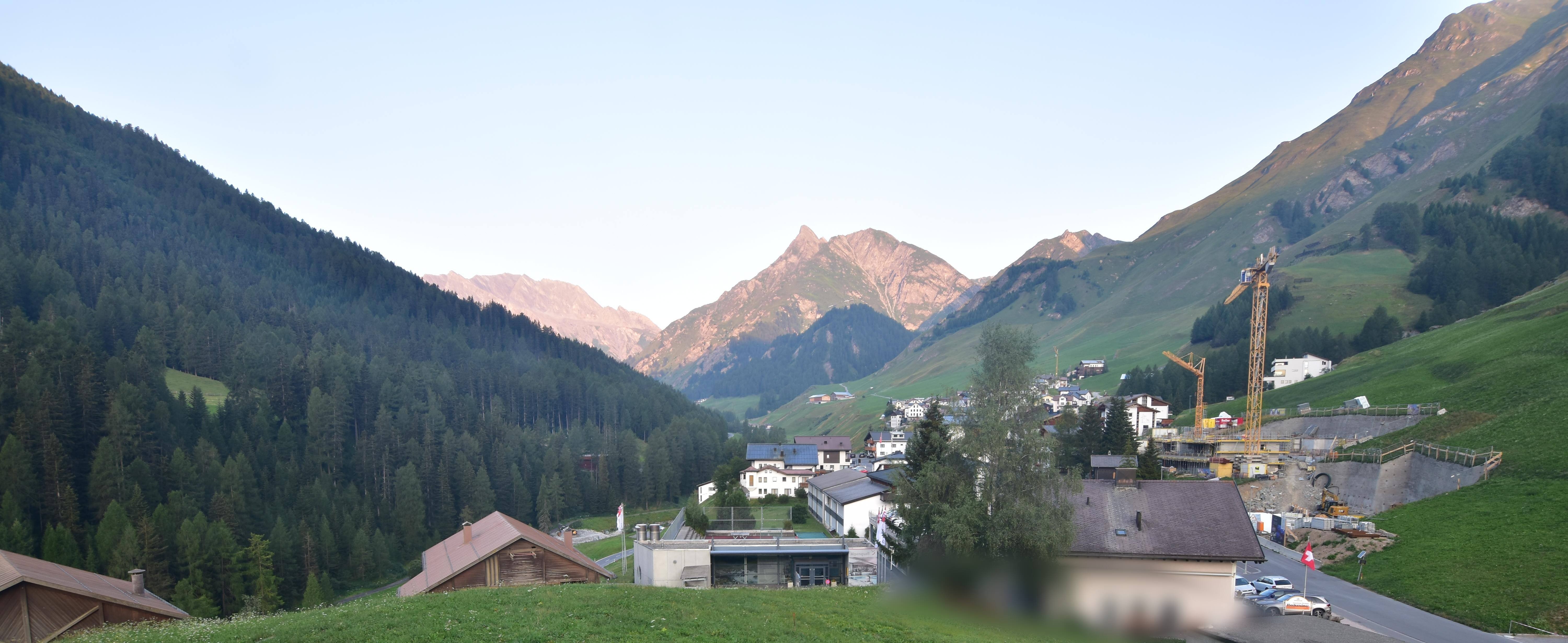 Archiv Foto Webcam Compatsch, 1.700m