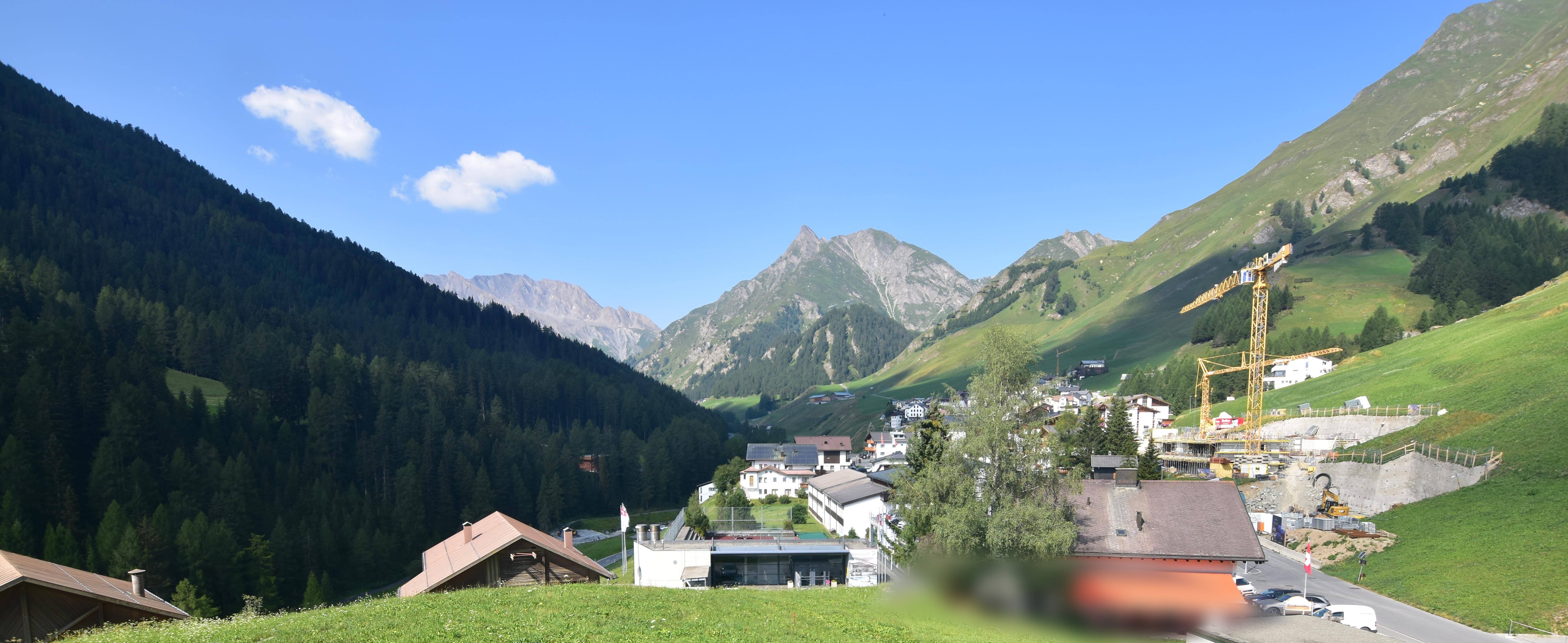 Archiv Foto Webcam Compatsch, 1.700m