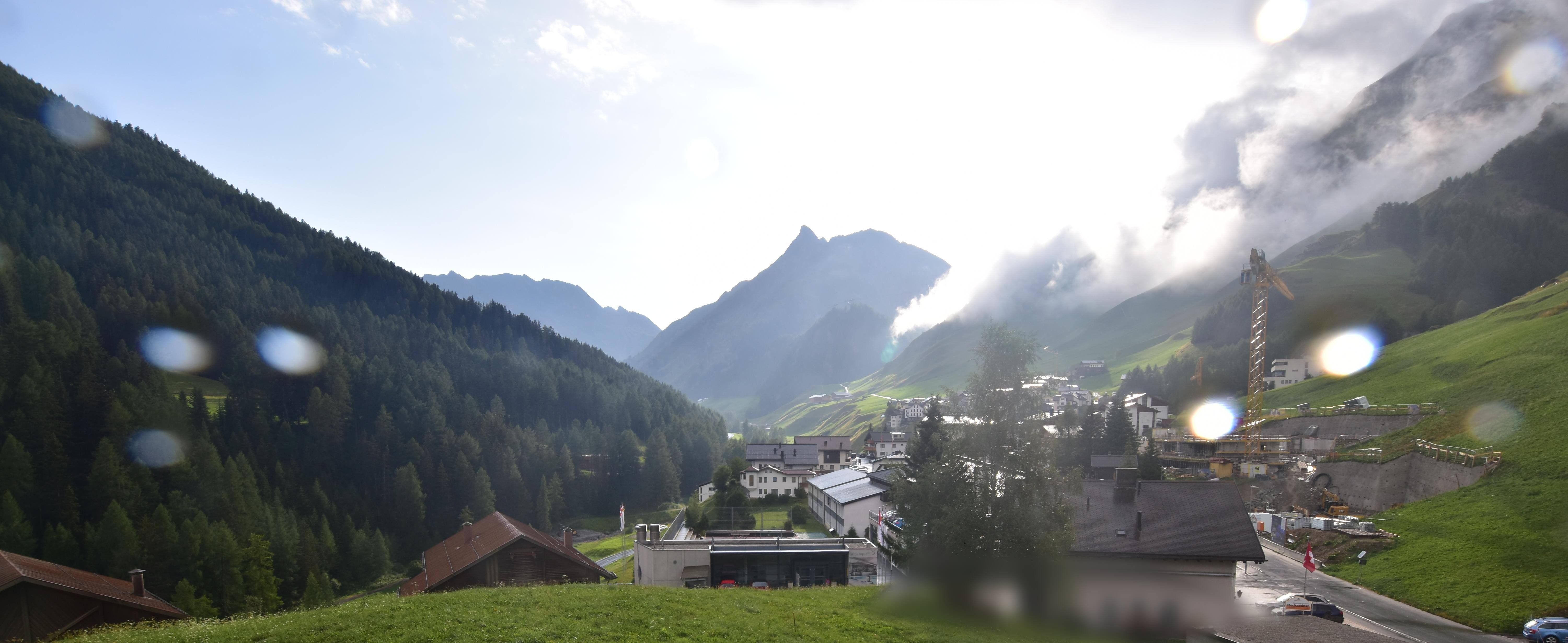 Archiv Foto Webcam Compatsch, 1.700m