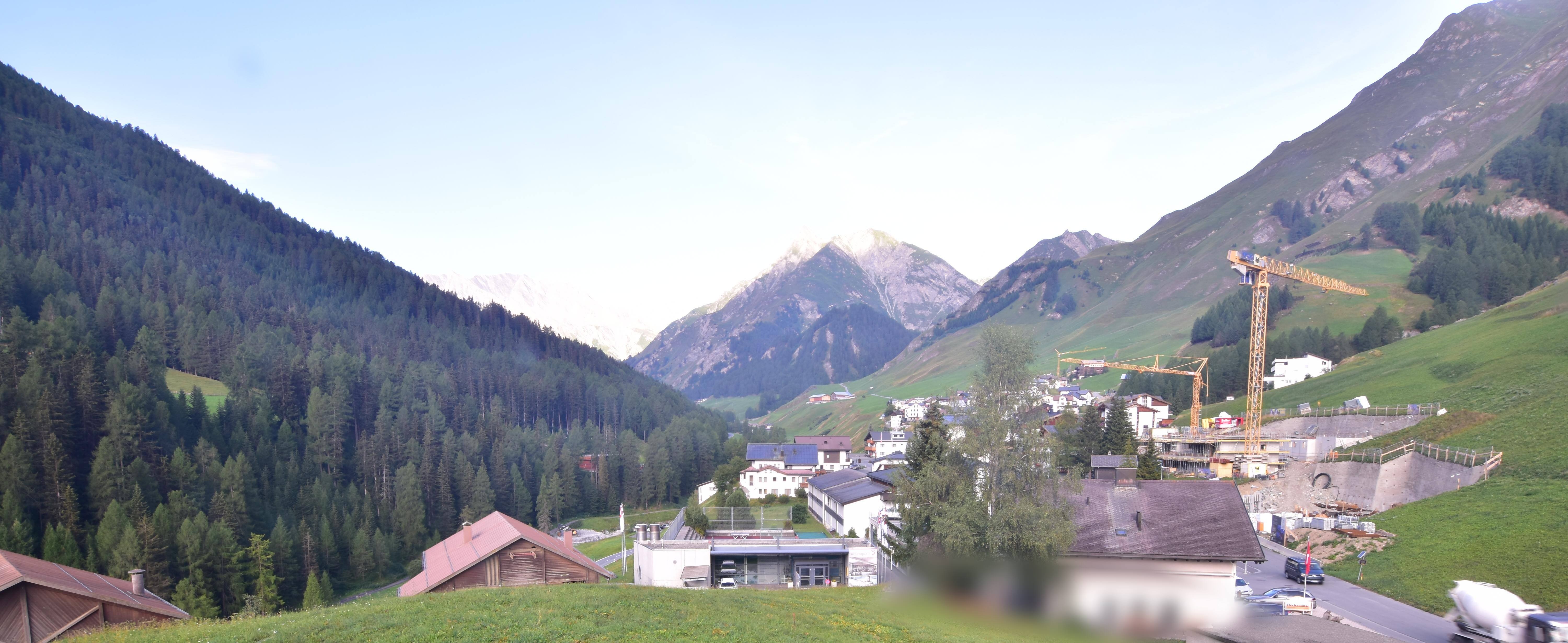 Archiv Foto Webcam Compatsch, 1.700m