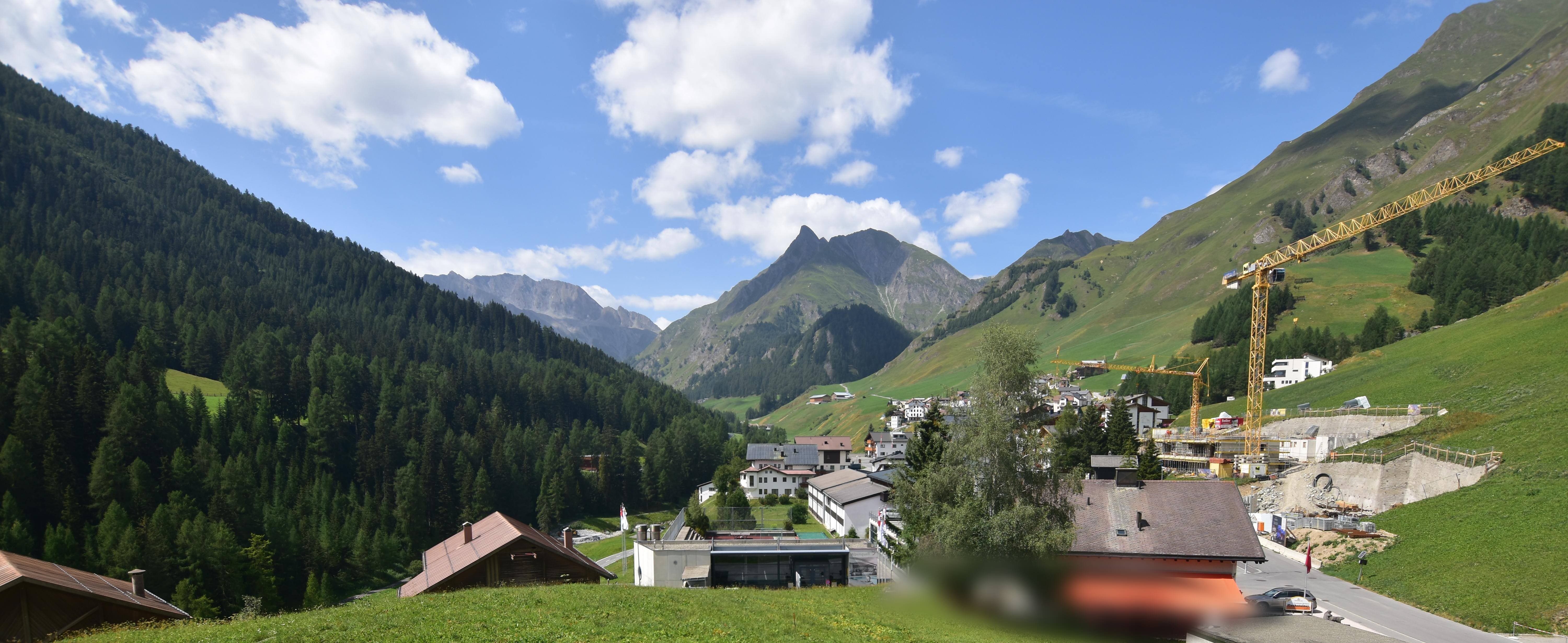 Archiv Foto Webcam Compatsch, 1.700m