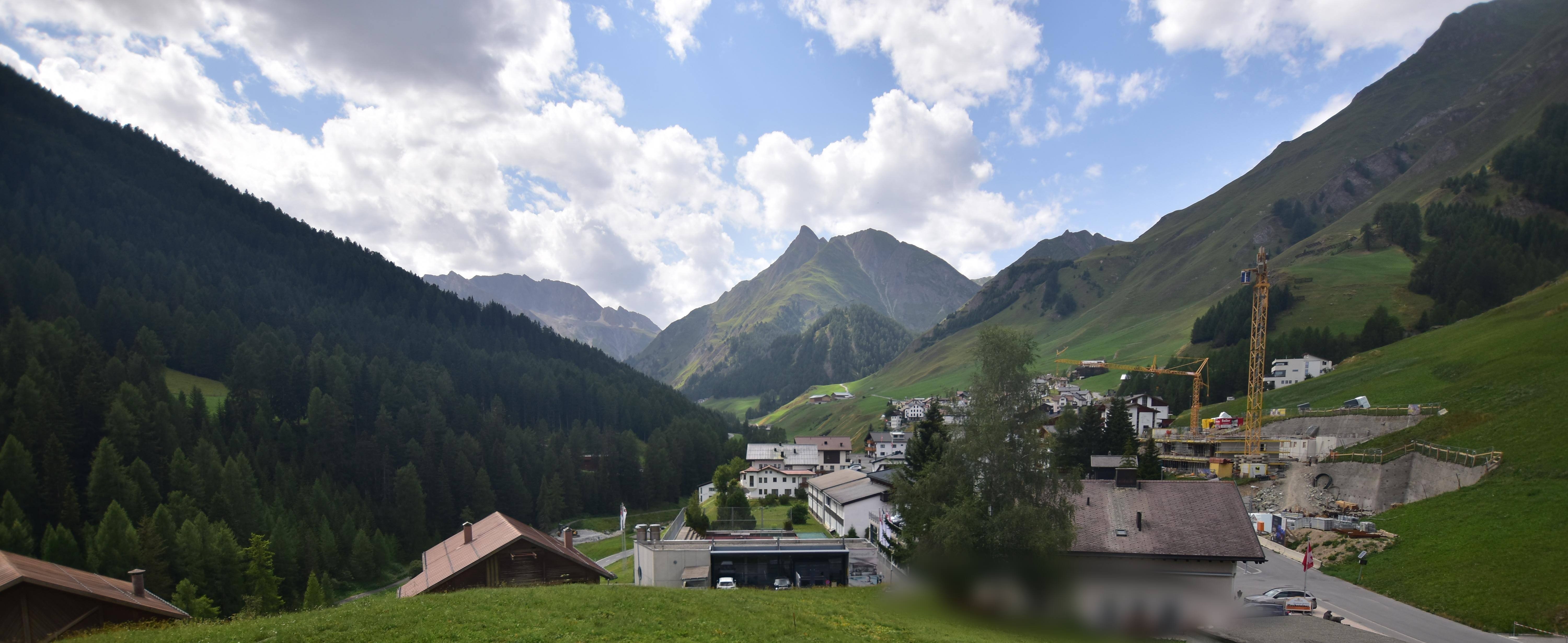 Archiv Foto Webcam Compatsch, 1.700m