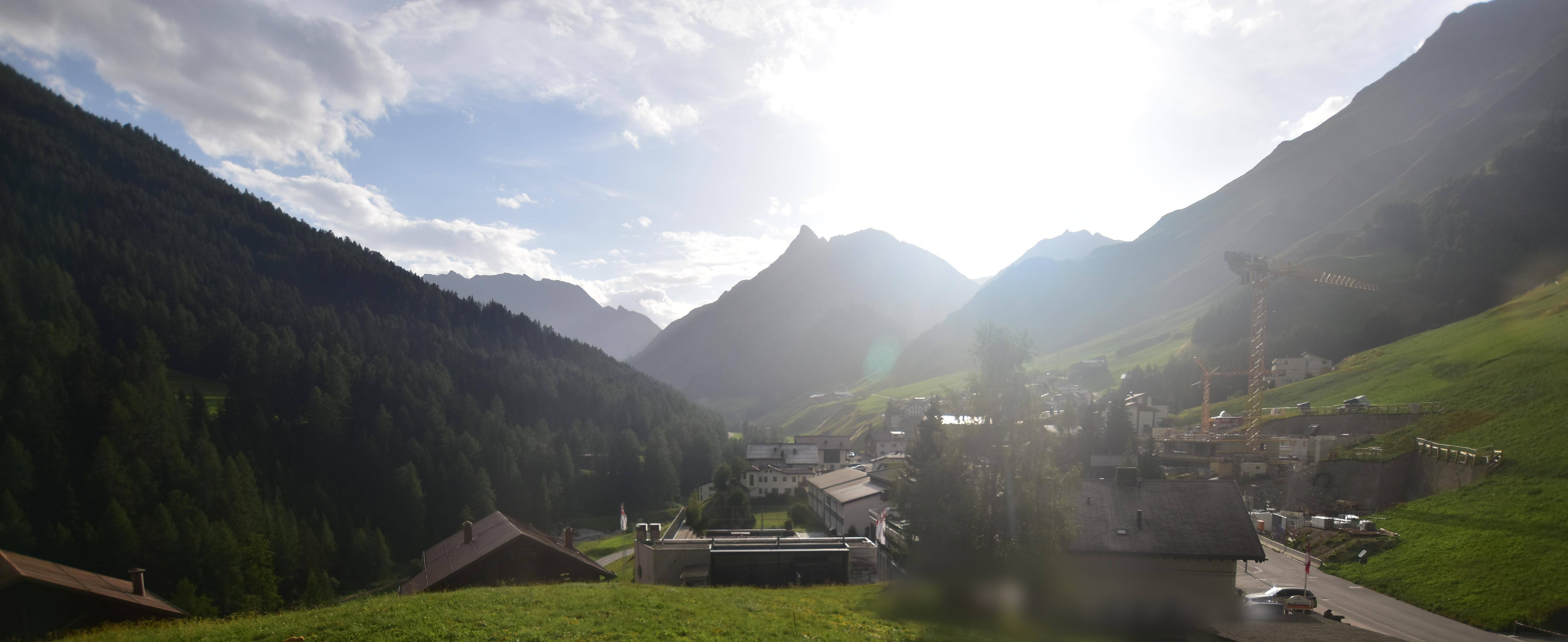 Archiv Foto Webcam Compatsch, 1.700m