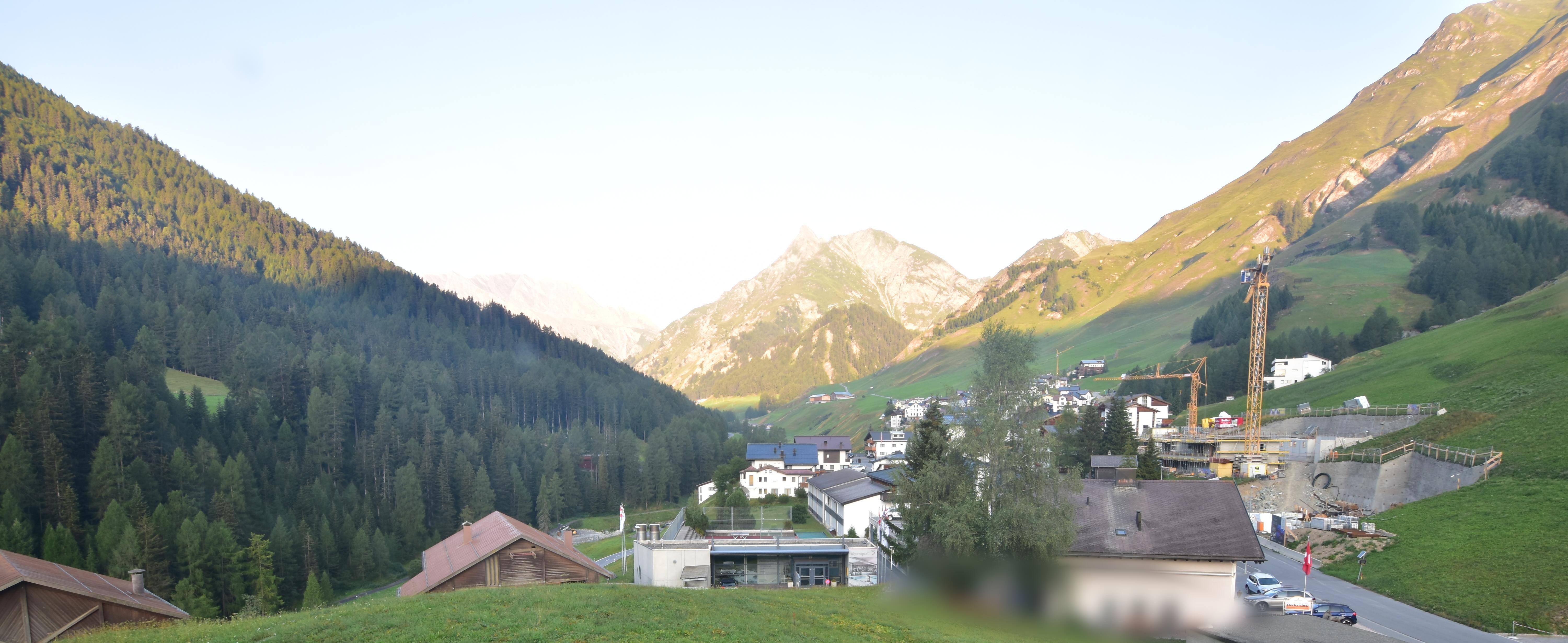 Archiv Foto Webcam Compatsch, 1.700m