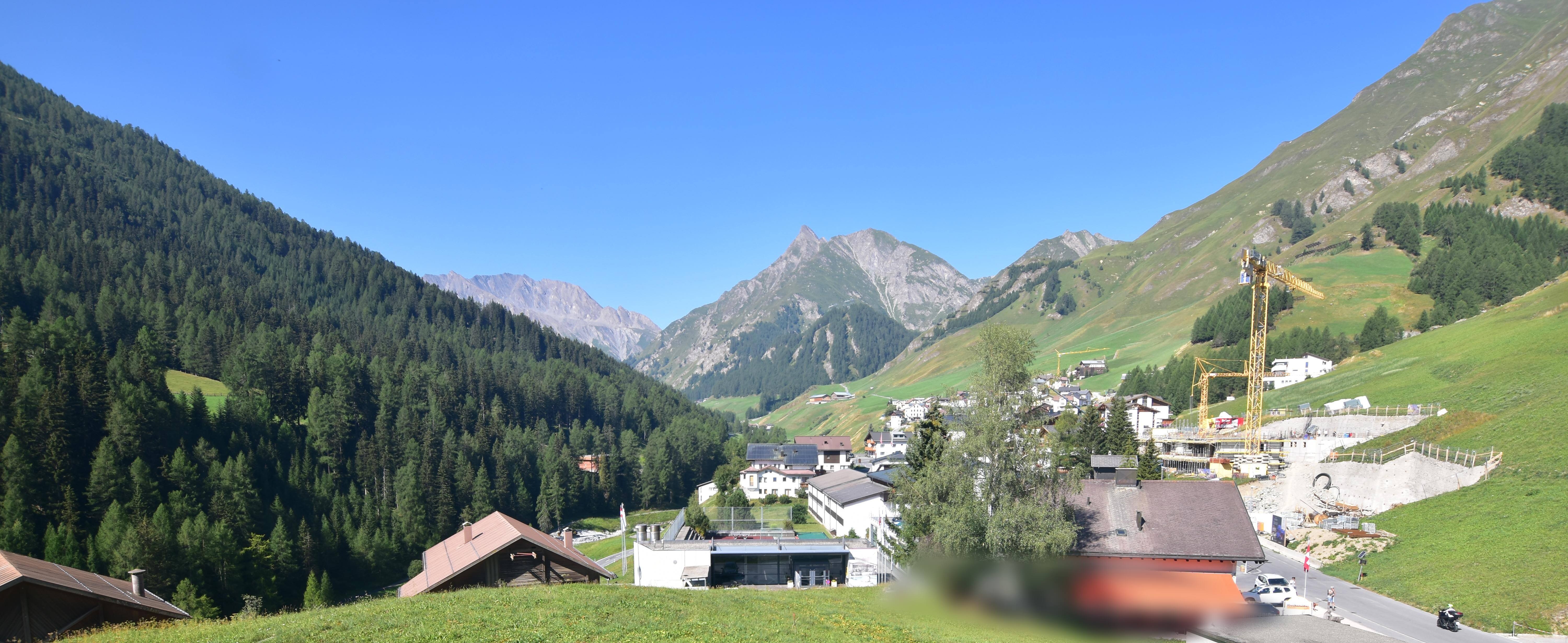 Archiv Foto Webcam Compatsch, 1.700m
