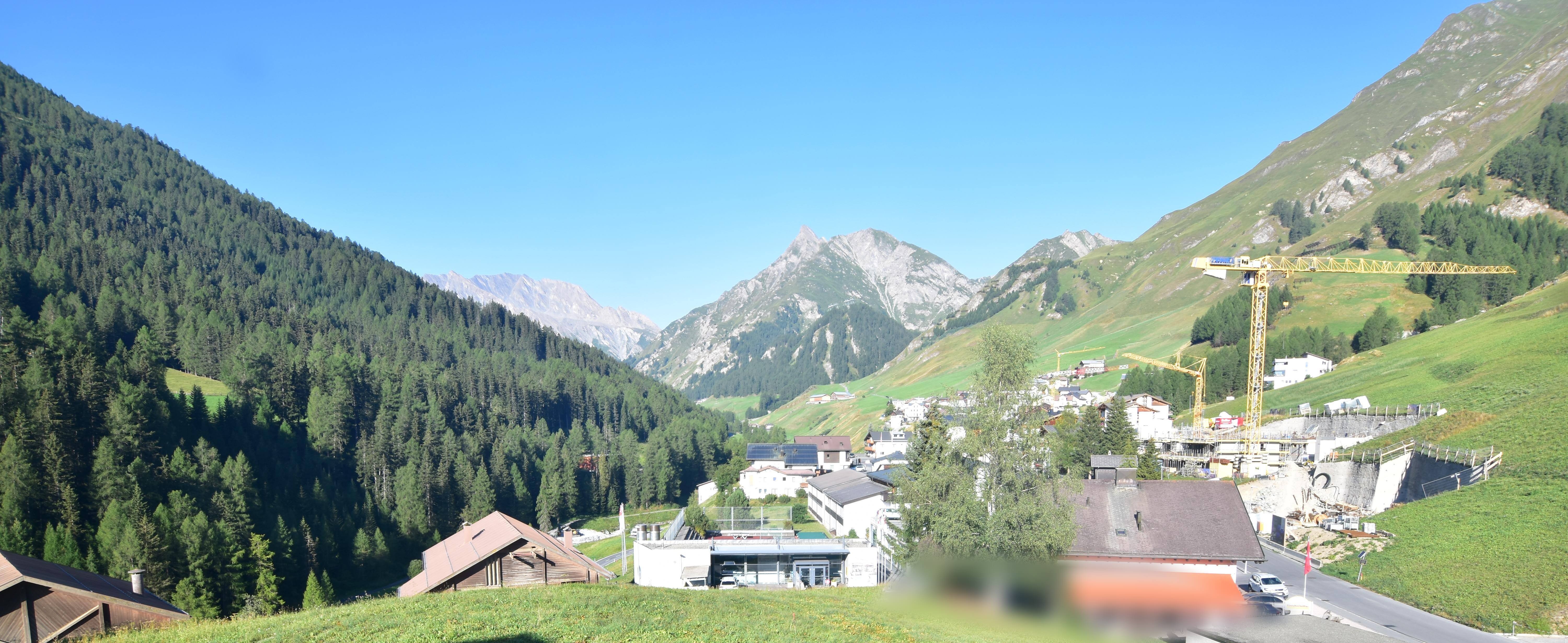 Archiv Foto Webcam Compatsch, 1.700m