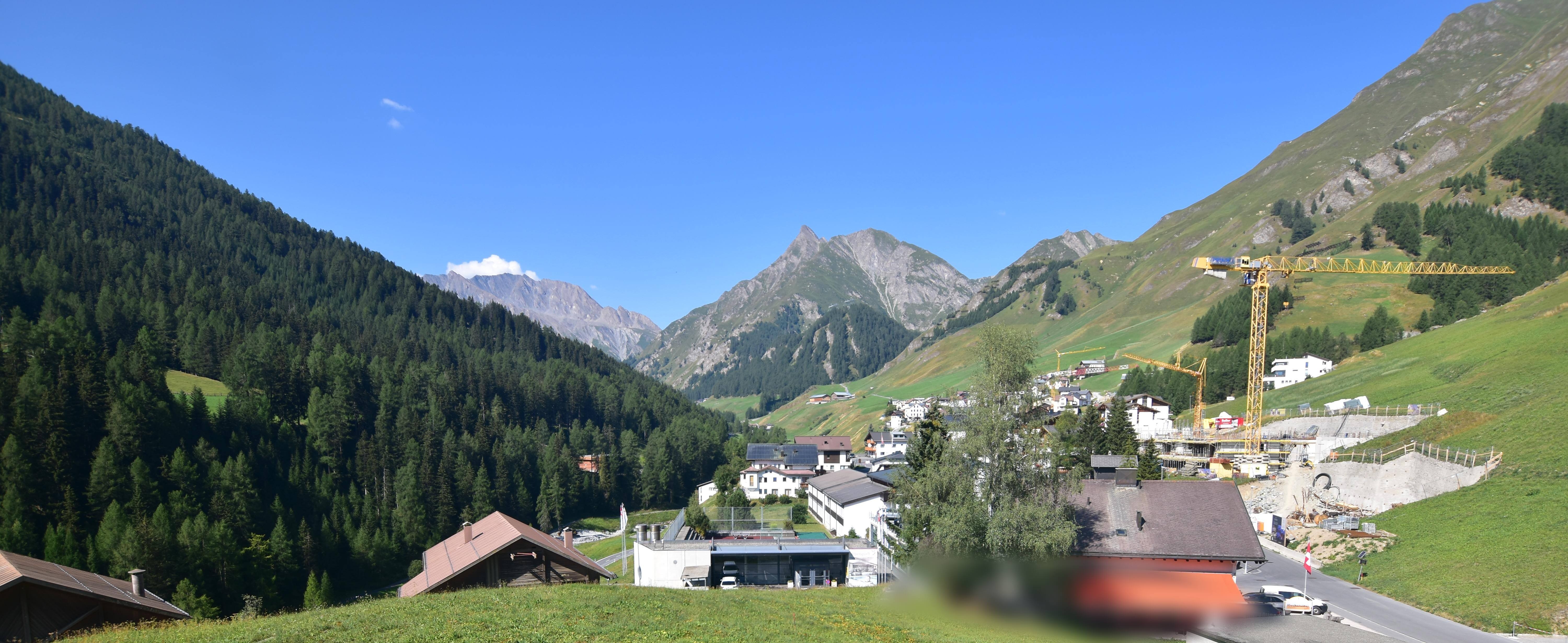 Archiv Foto Webcam Compatsch, 1.700m