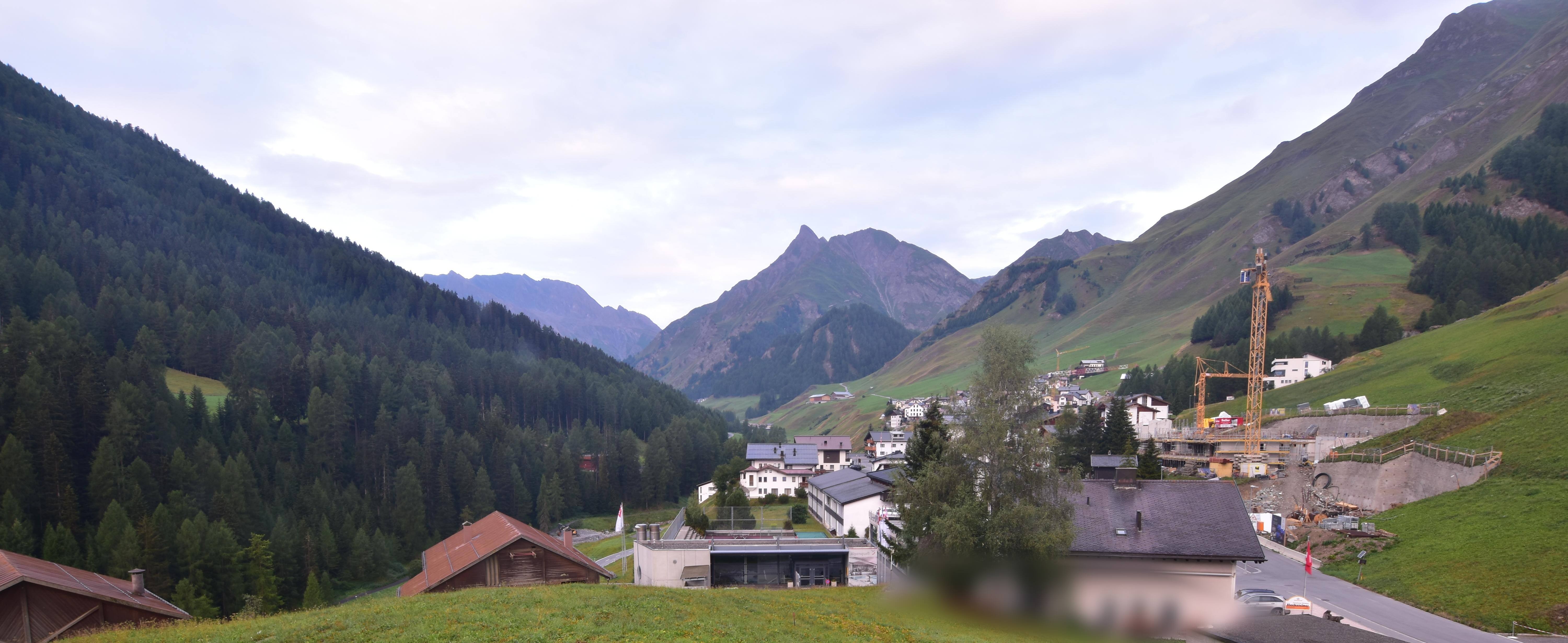 Archiv Foto Webcam Compatsch, 1.700m