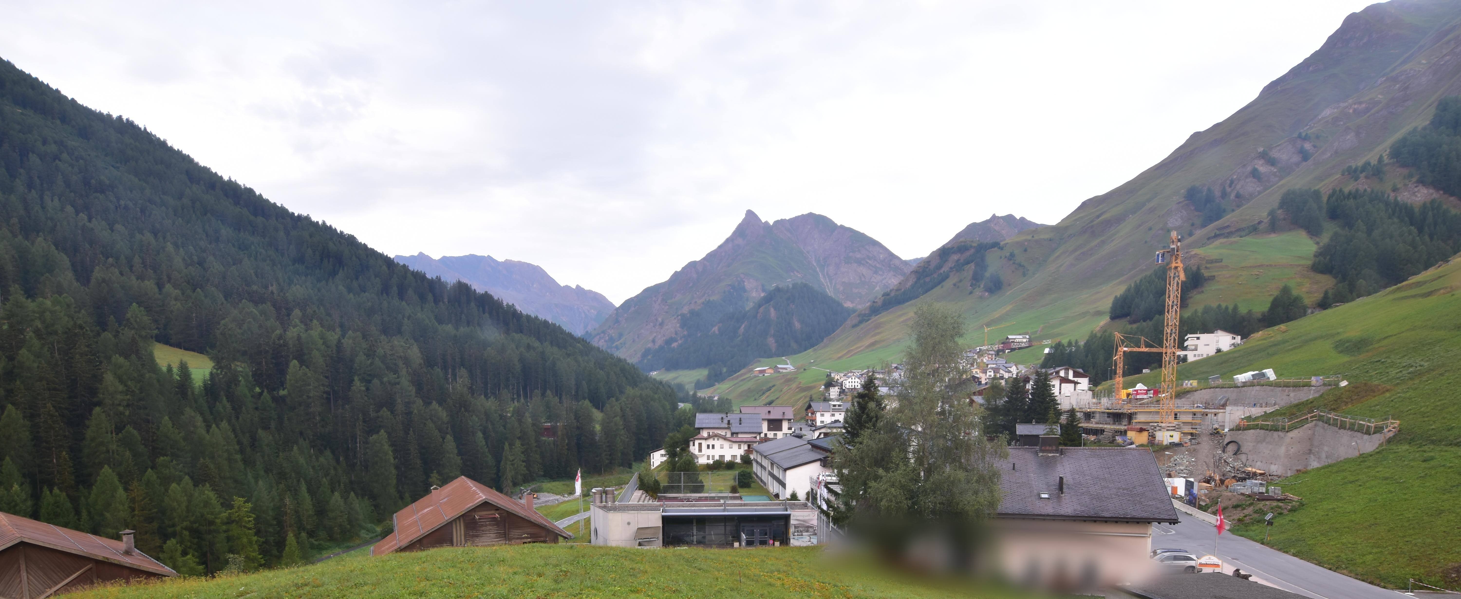 Archiv Foto Webcam Compatsch, 1.700m
