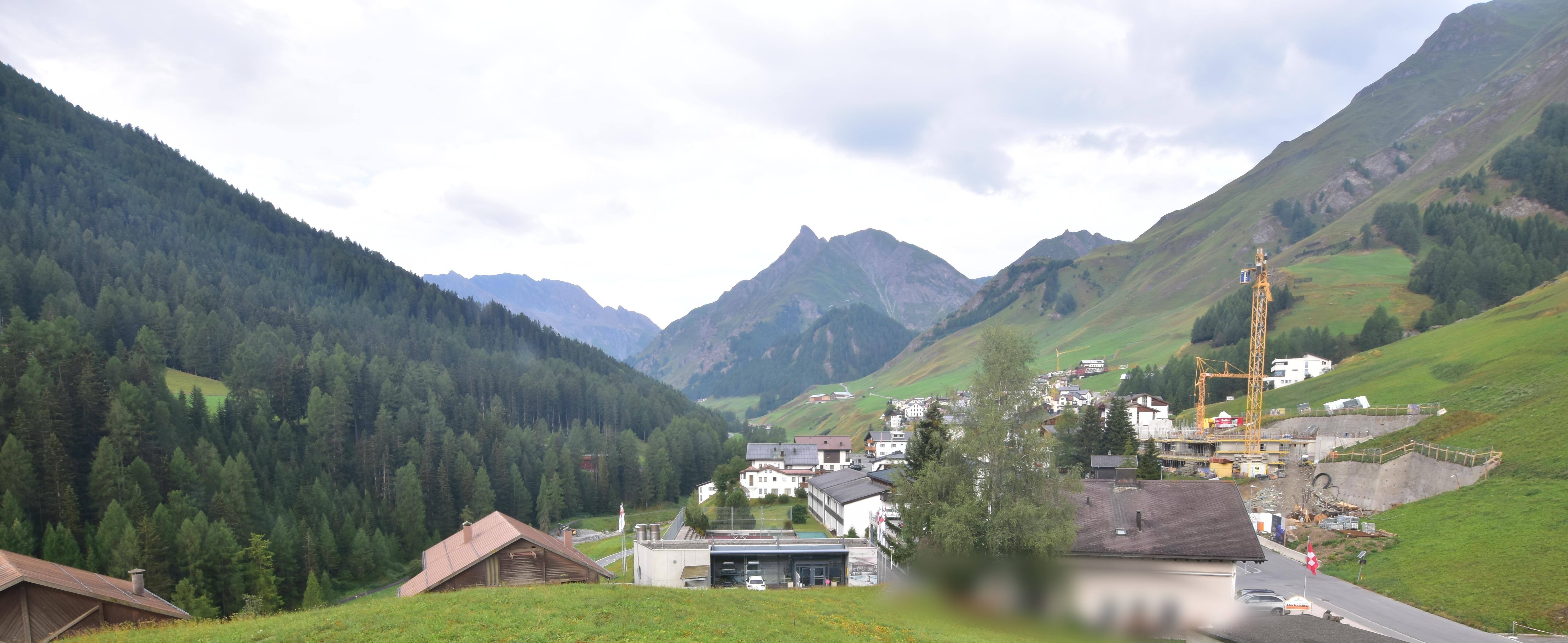 Archiv Foto Webcam Compatsch, 1.700m