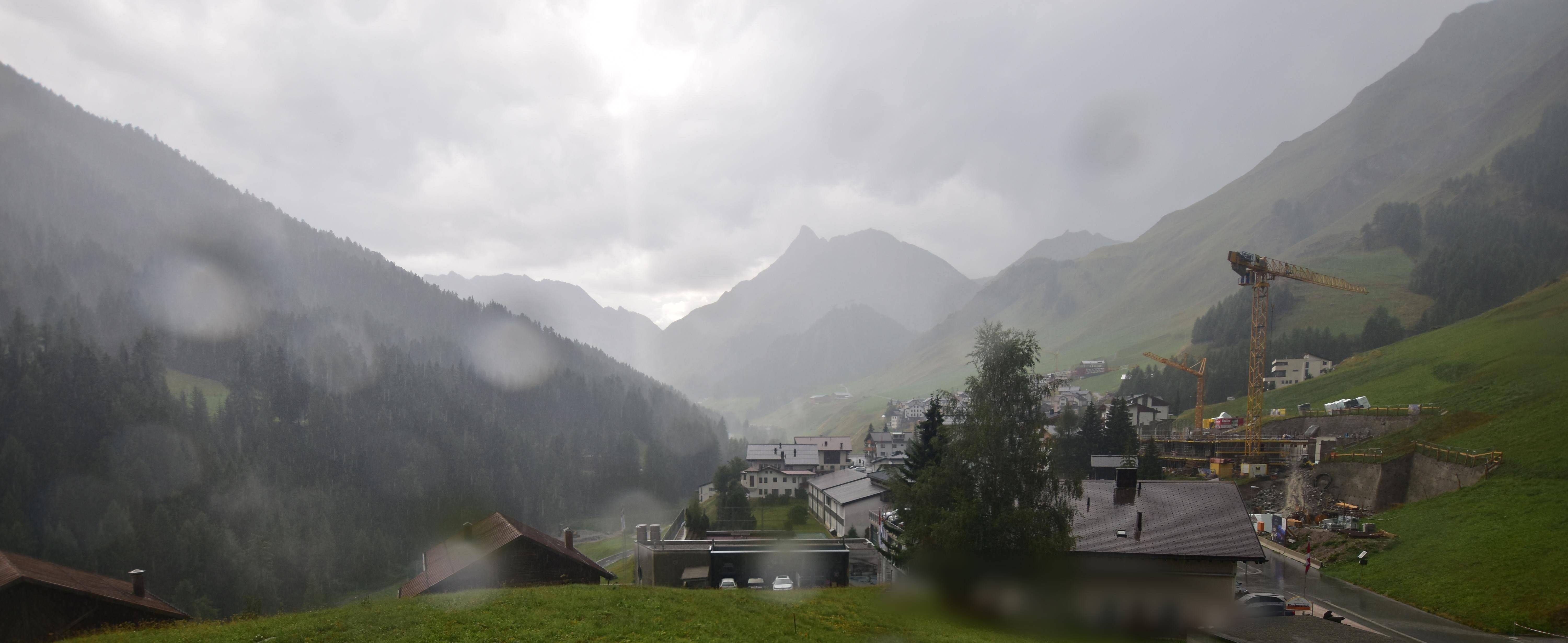 Archiv Foto Webcam Compatsch, 1.700m