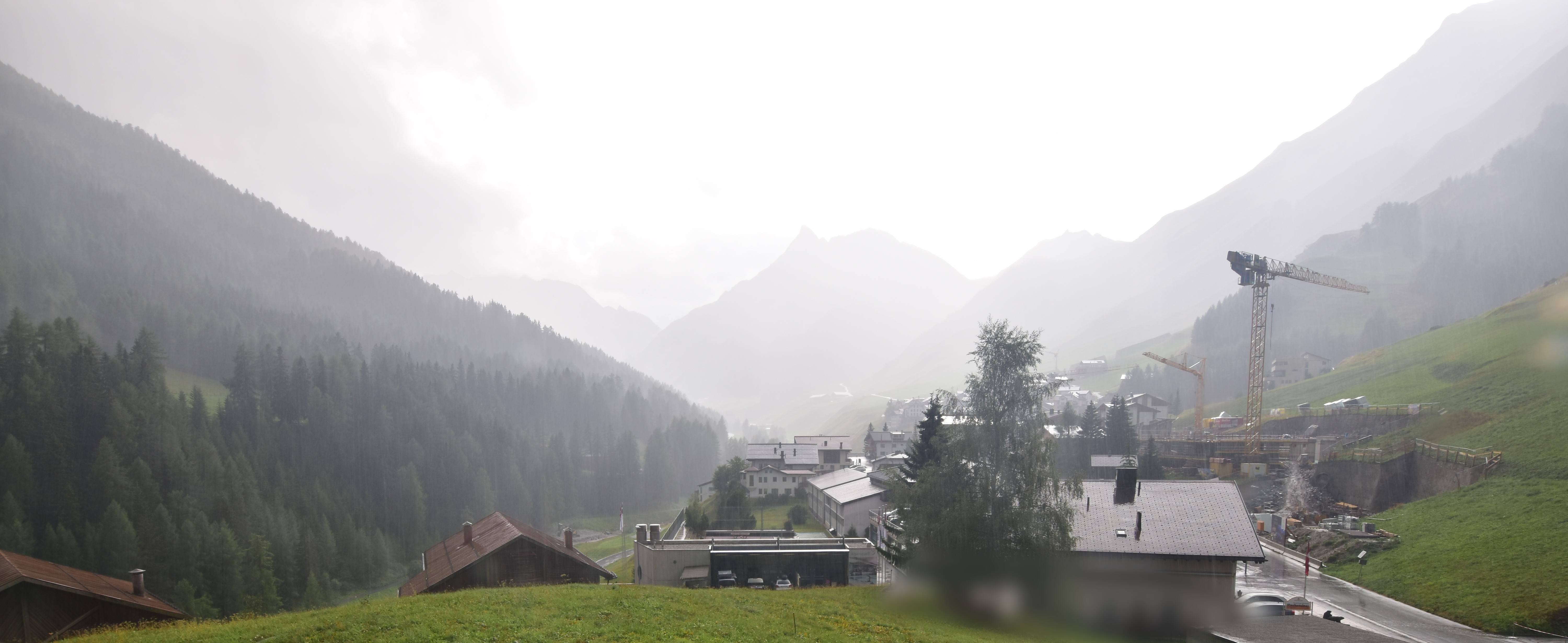 Archiv Foto Webcam Compatsch, 1.700m