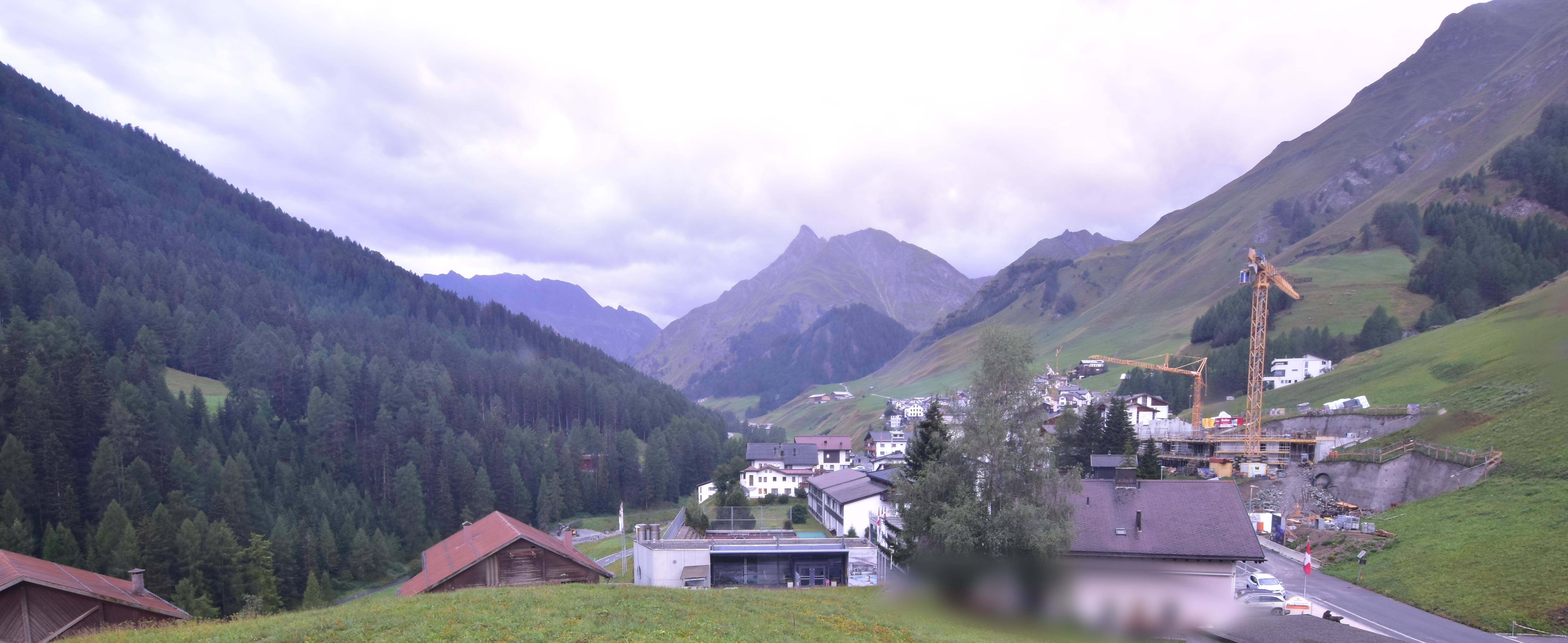 Archiv Foto Webcam Compatsch, 1.700m