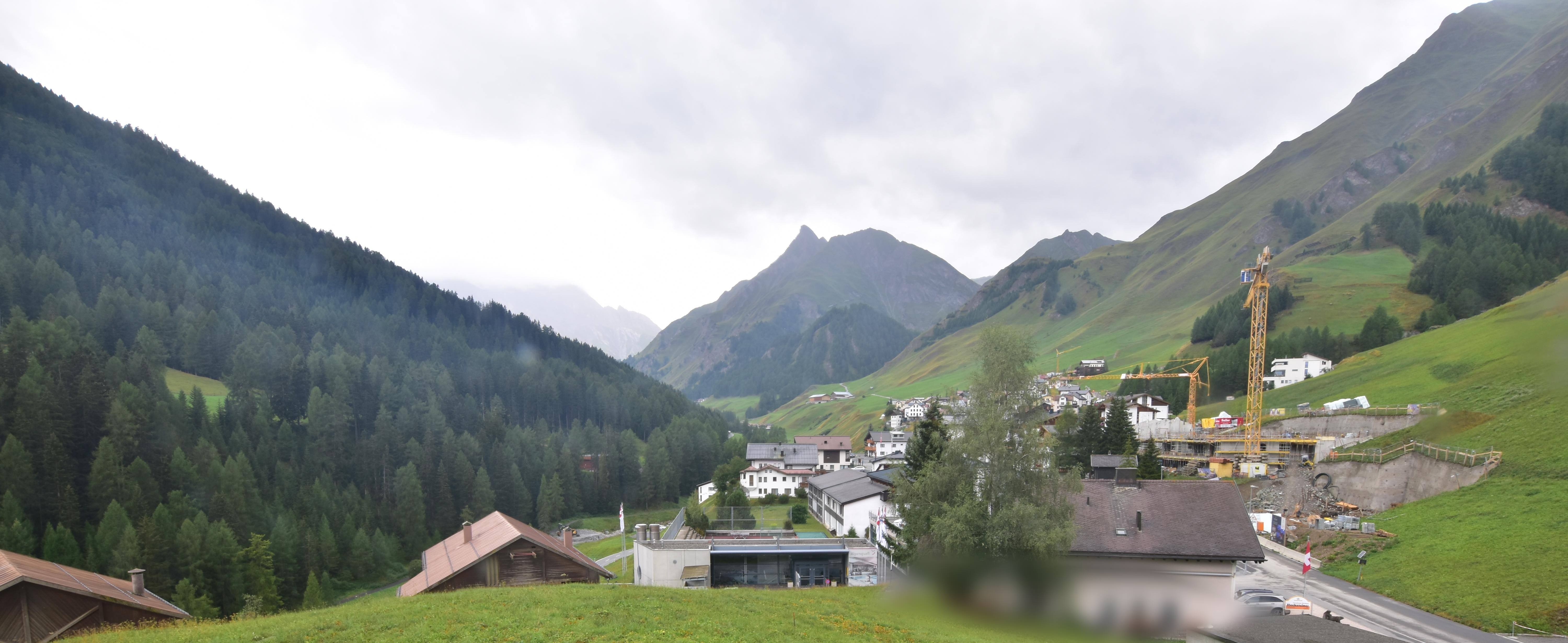 Archiv Foto Webcam Compatsch, 1.700m