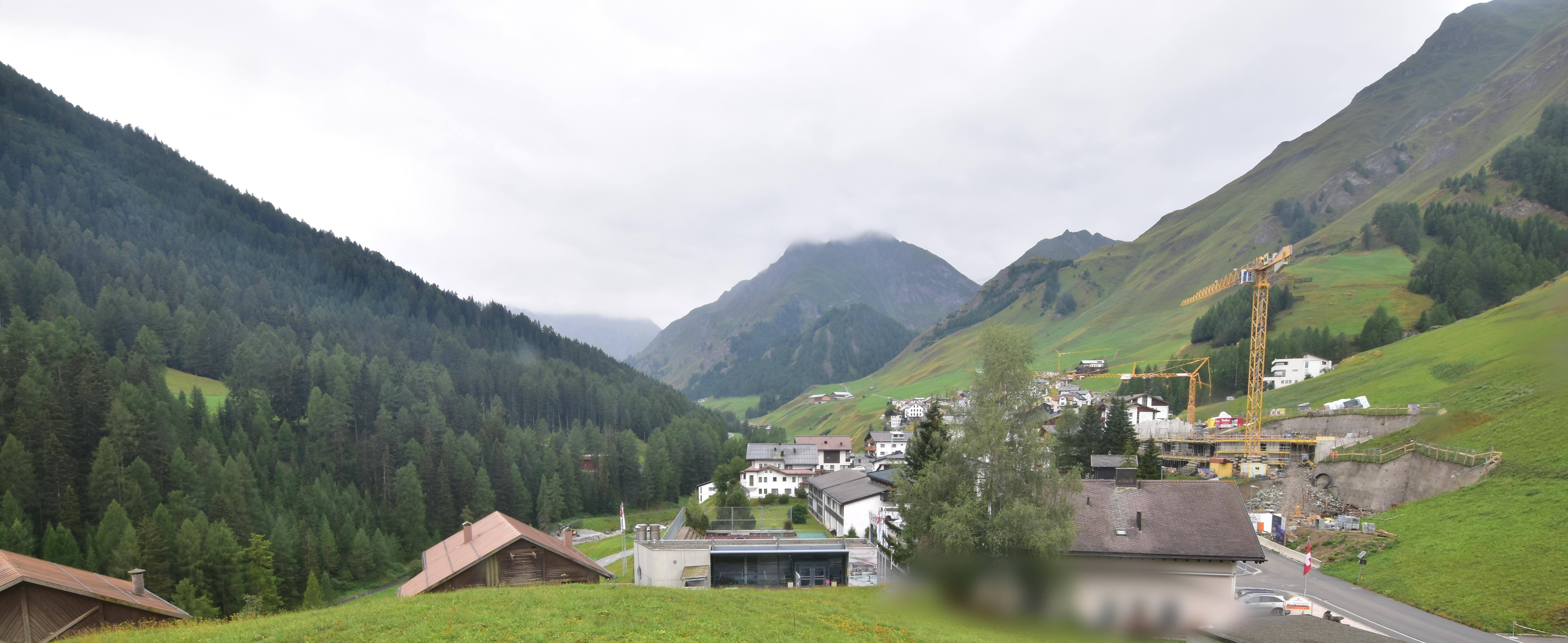 Archiv Foto Webcam Compatsch, 1.700m