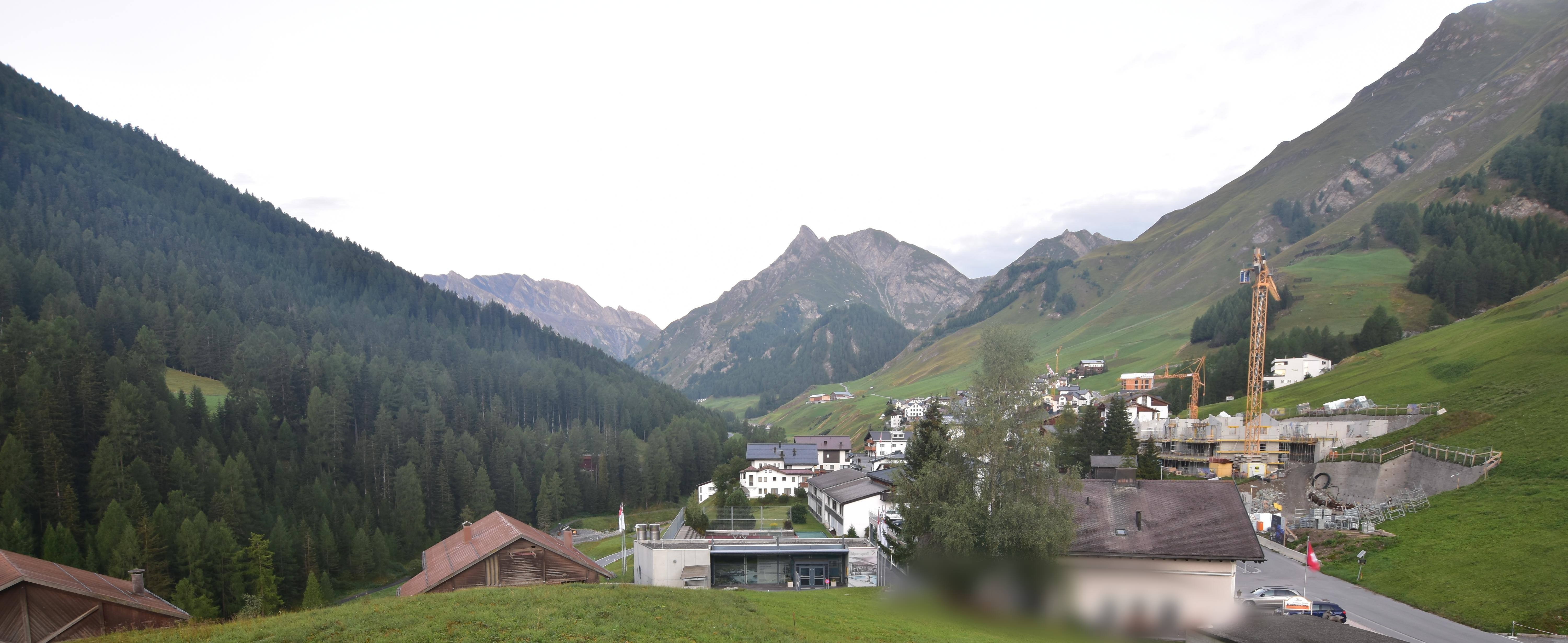 Archiv Foto Webcam Compatsch, 1.700m