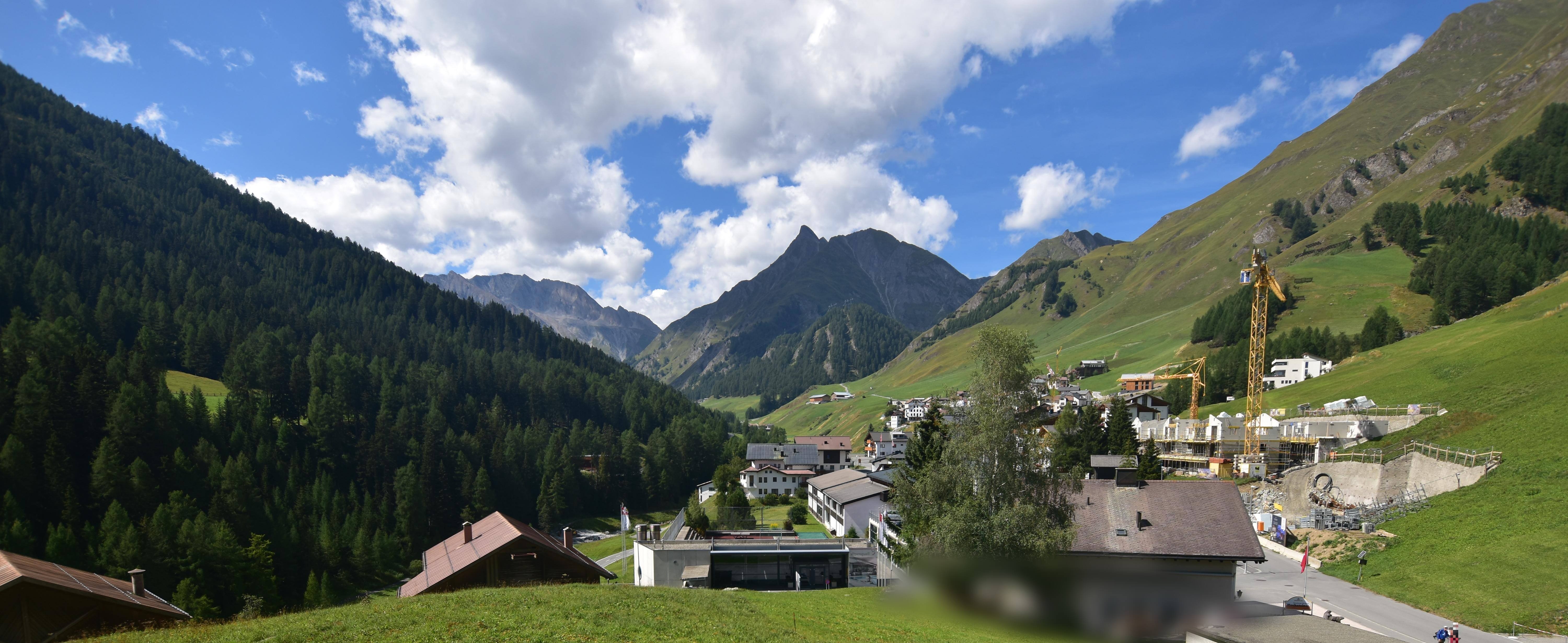 Archiv Foto Webcam Compatsch, 1.700m