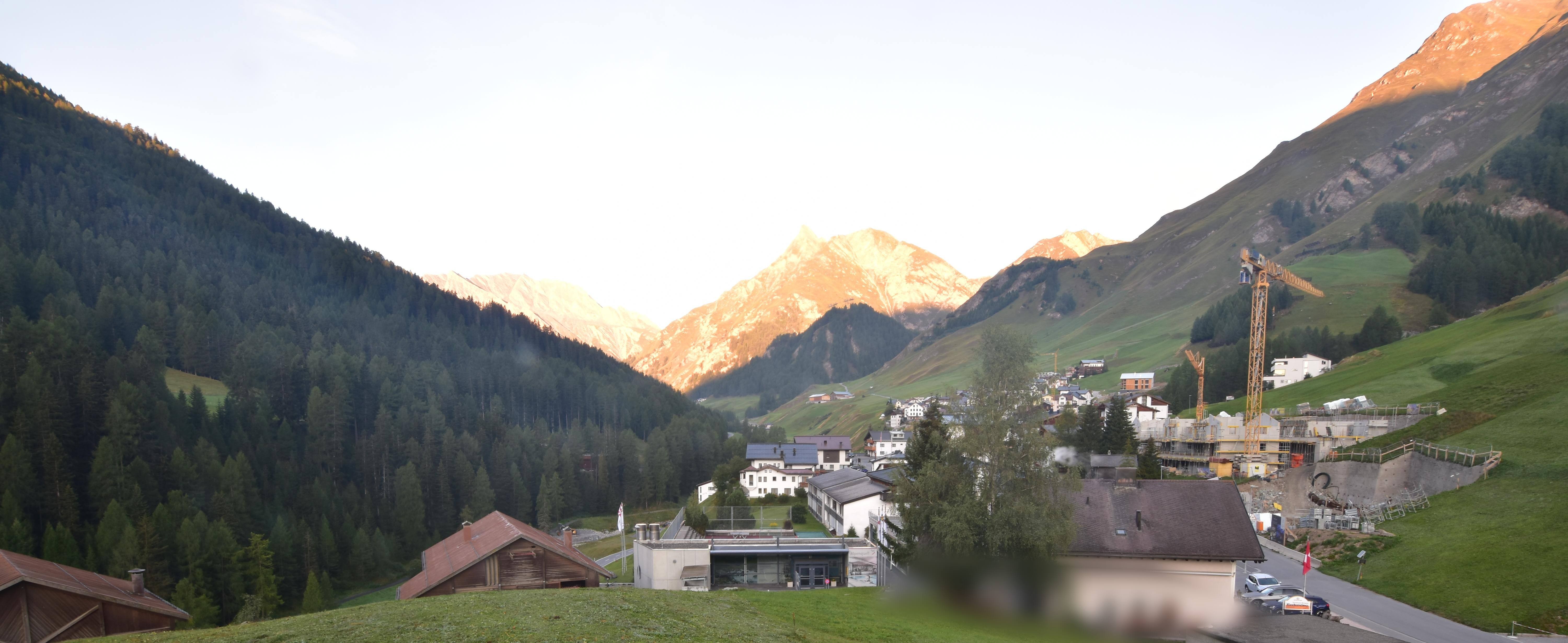Archiv Foto Webcam Compatsch, 1.700m