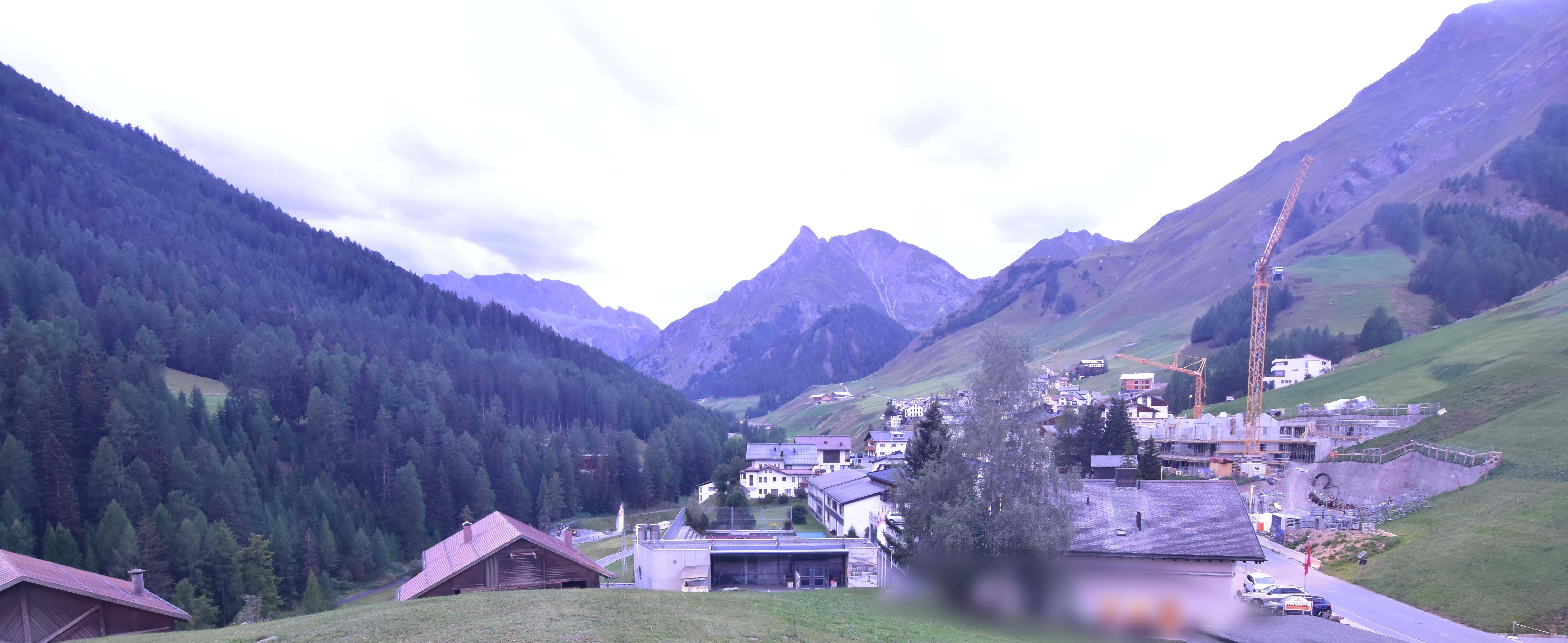 Archiv Foto Webcam Compatsch, 1.700m