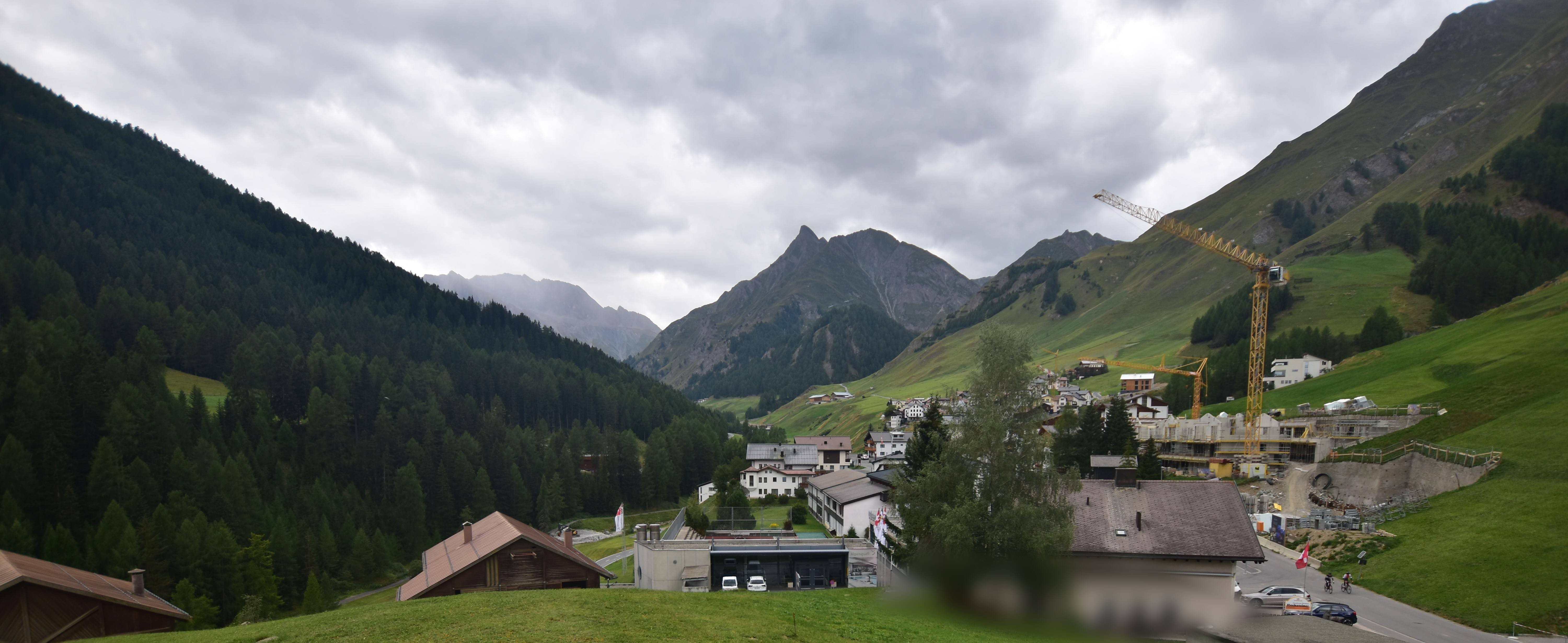 Archiv Foto Webcam Compatsch, 1.700m