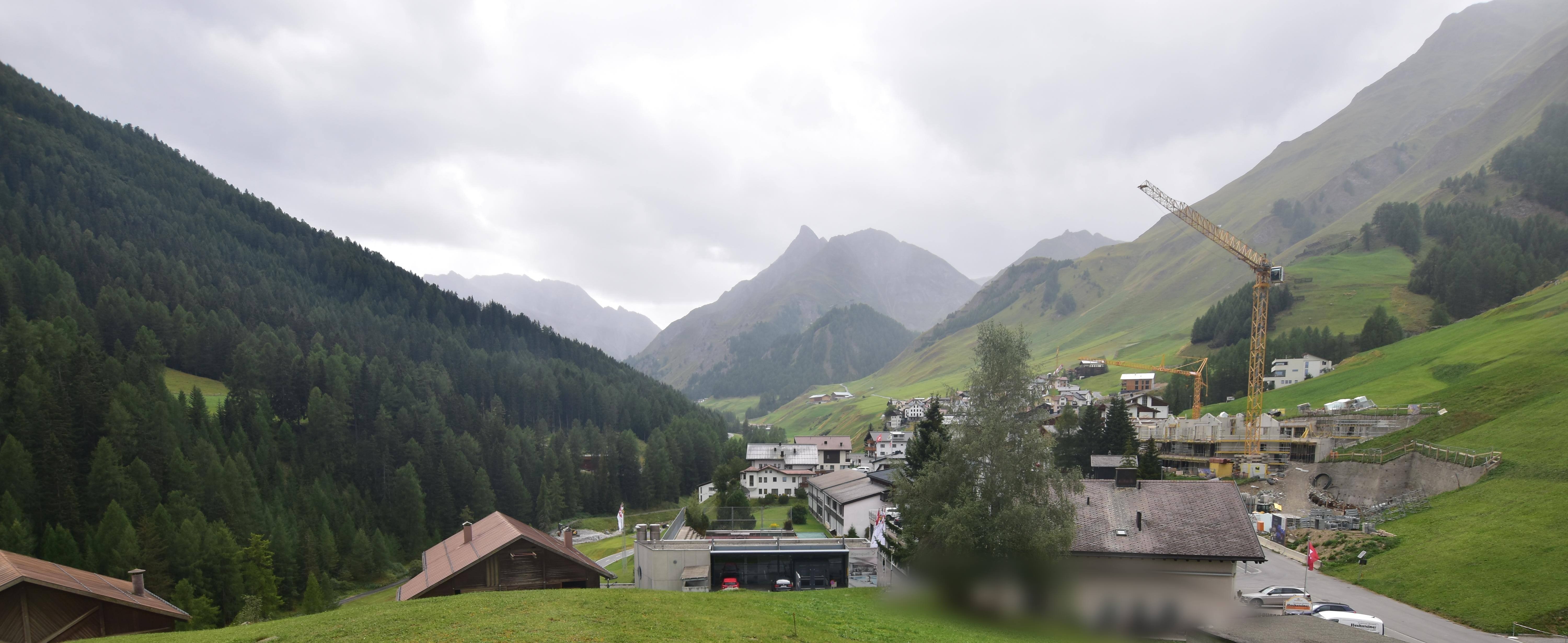 Archiv Foto Webcam Compatsch, 1.700m