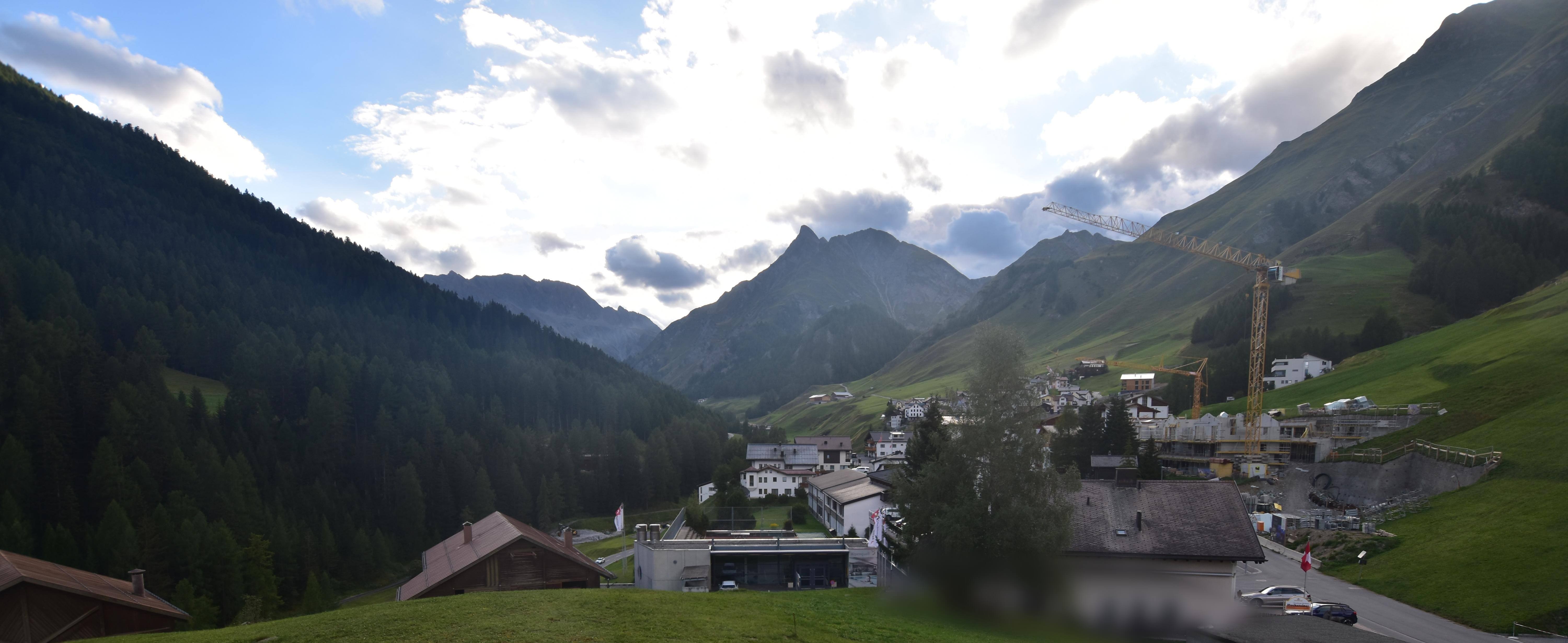 Archiv Foto Webcam Compatsch, 1.700m
