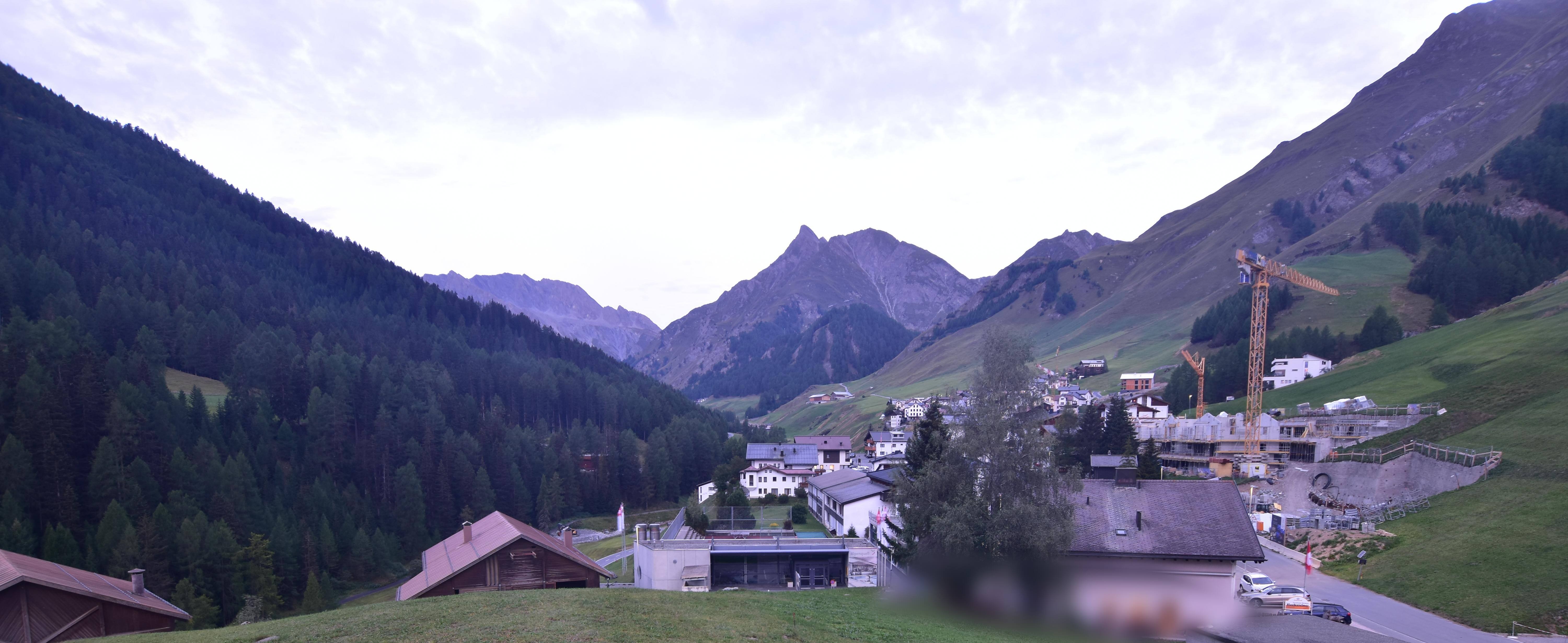 Archiv Foto Webcam Compatsch, 1.700m