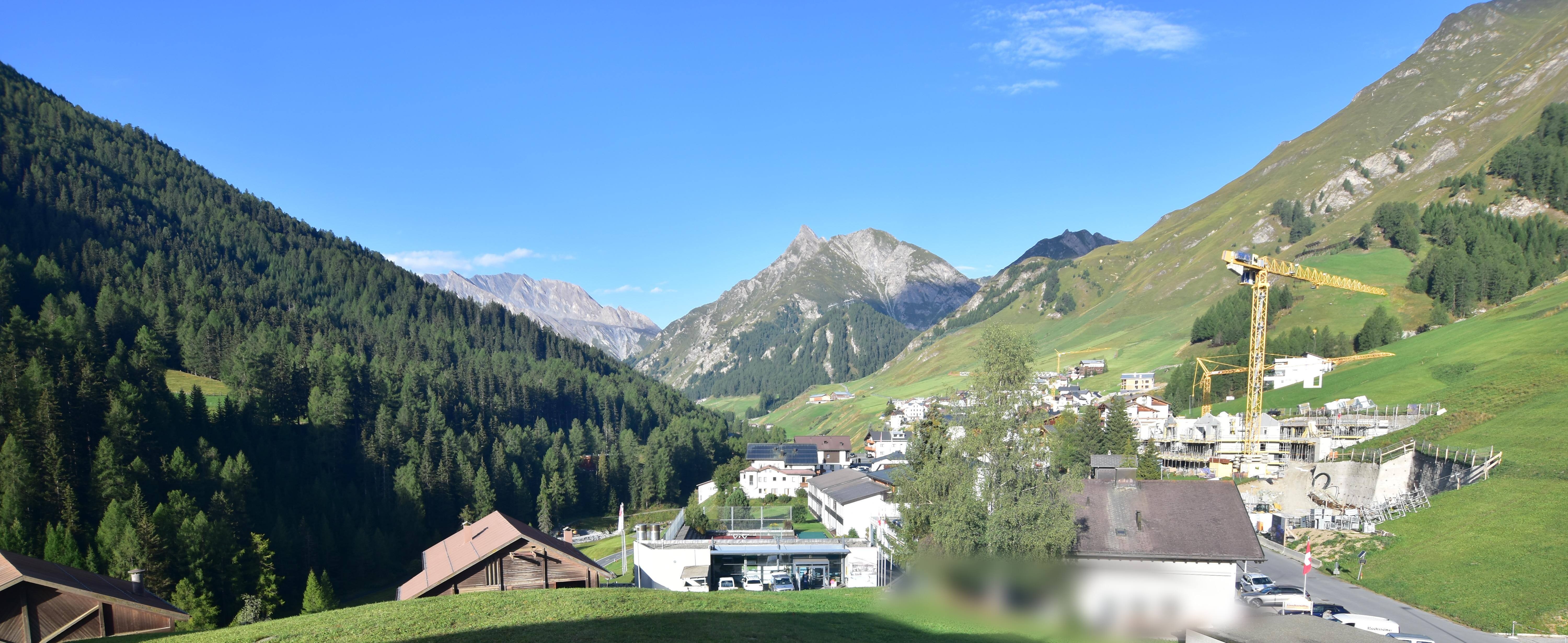 Archiv Foto Webcam Compatsch, 1.700m