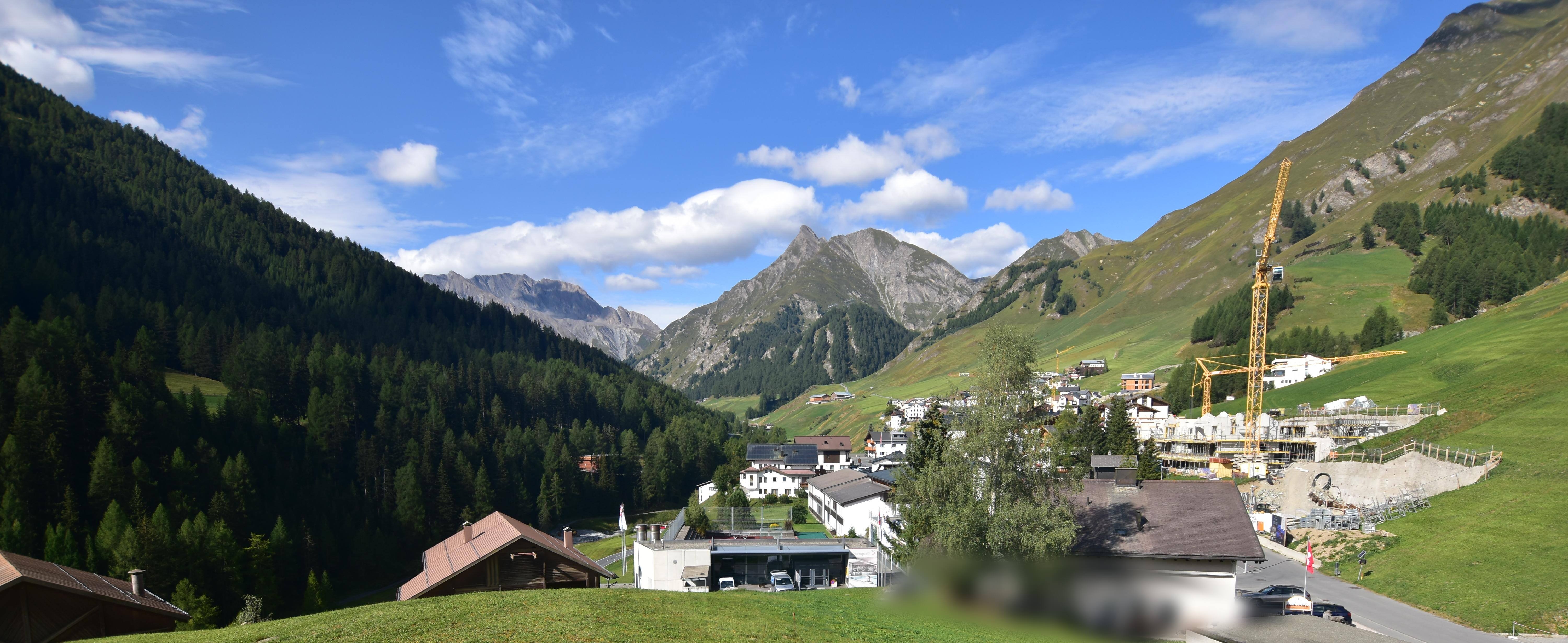 Archiv Foto Webcam Compatsch, 1.700m
