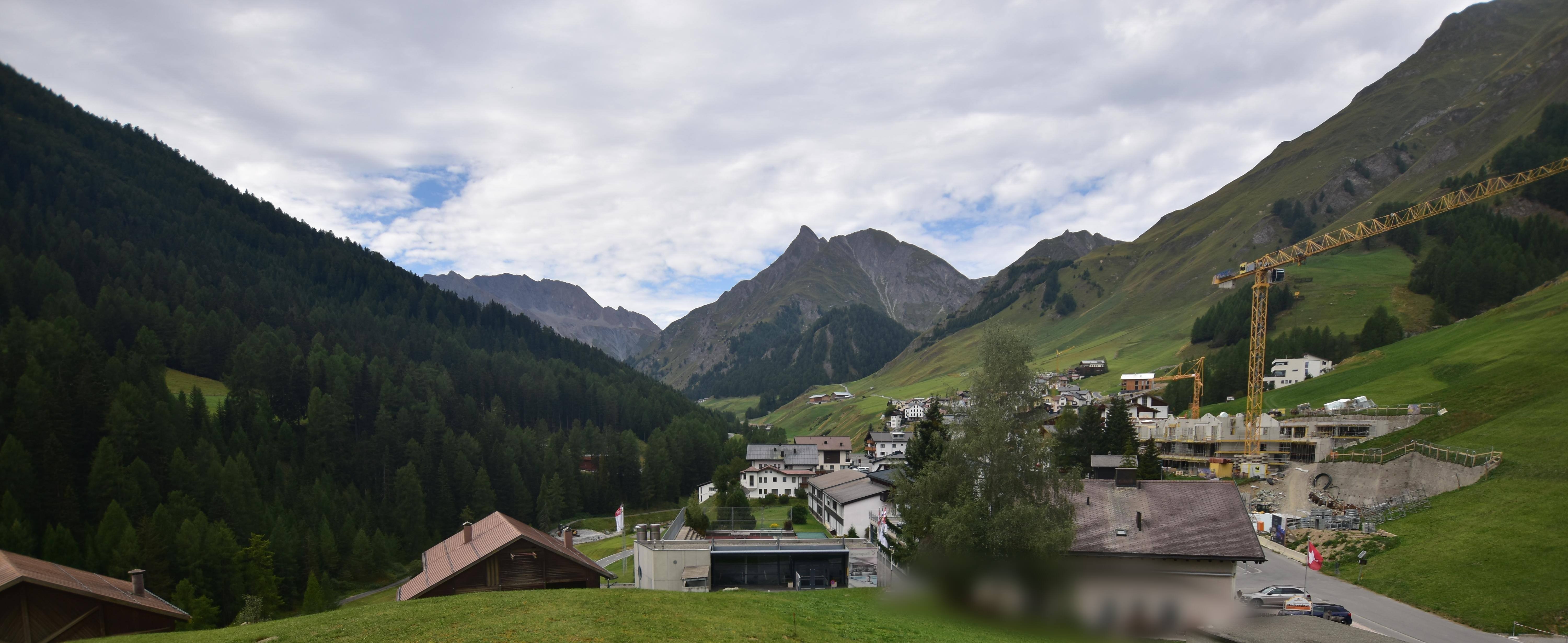Archiv Foto Webcam Compatsch, 1.700m