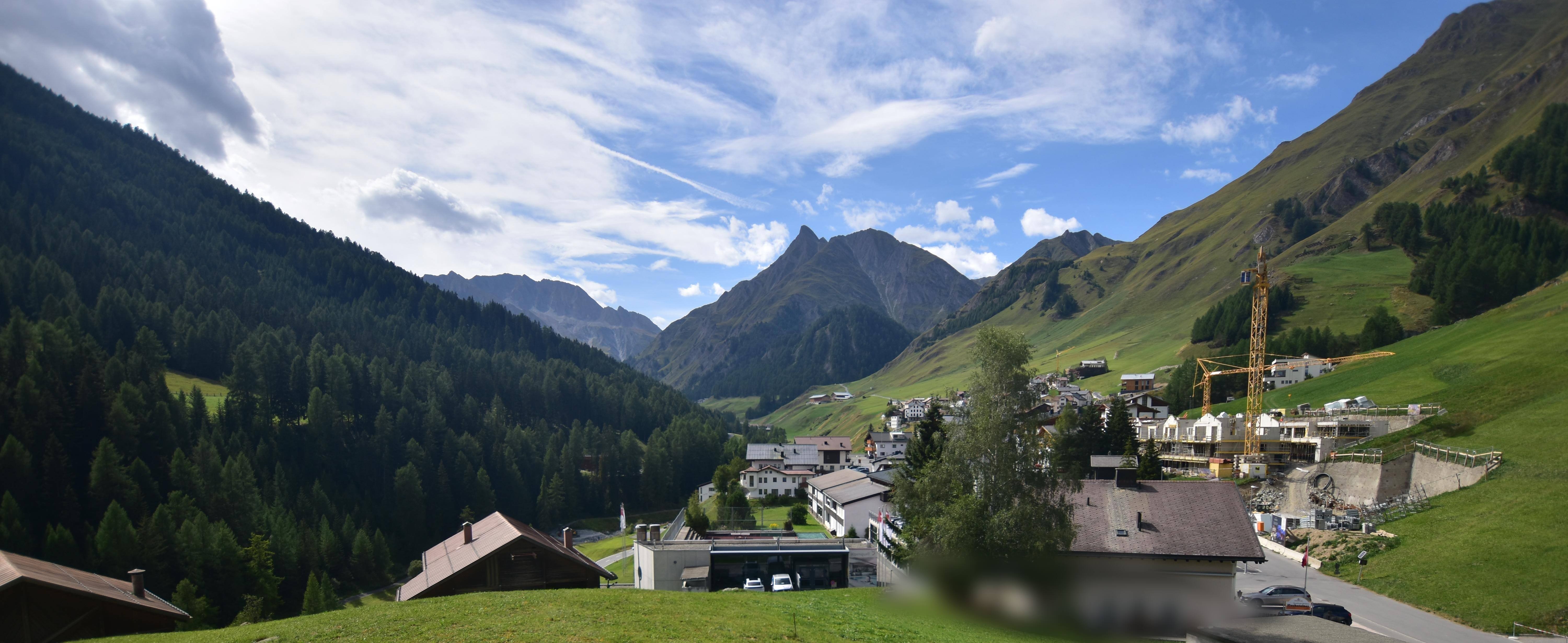 Archiv Foto Webcam Compatsch, 1.700m