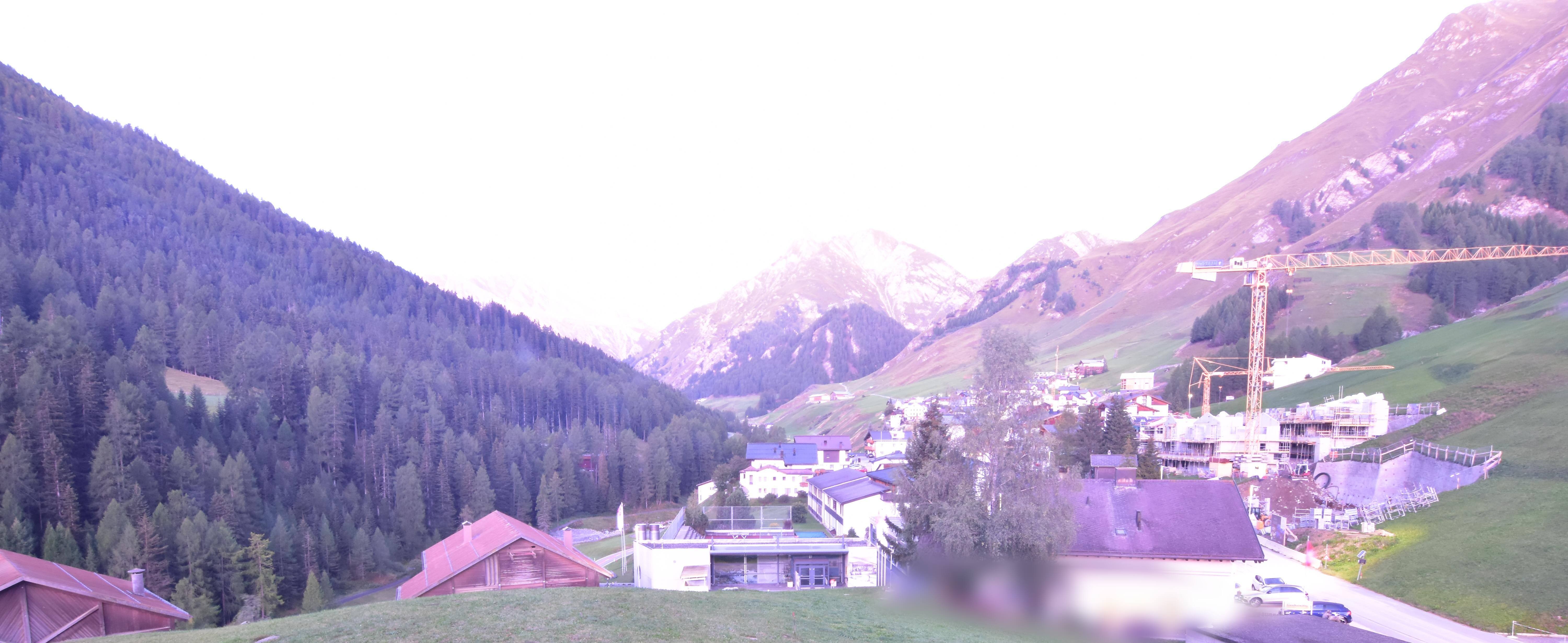 Archiv Foto Webcam Compatsch, 1.700m