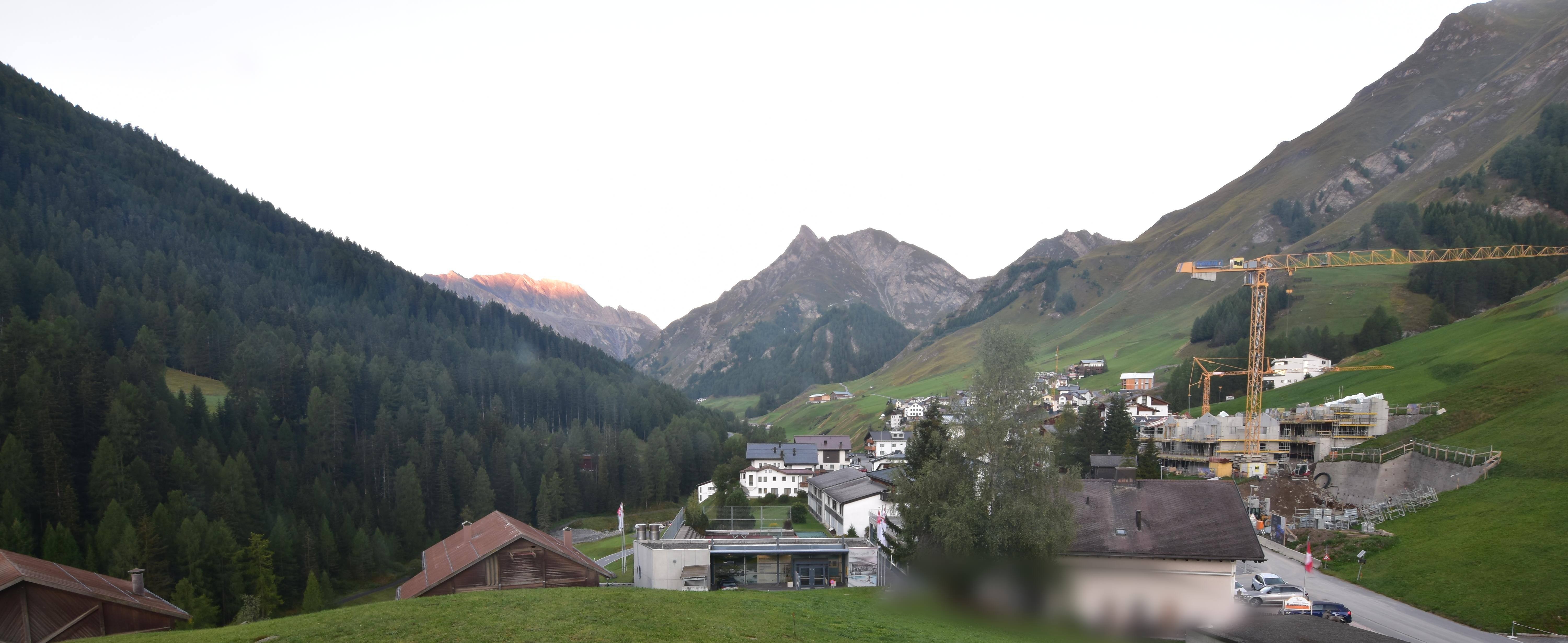 Archiv Foto Webcam Compatsch, 1.700m