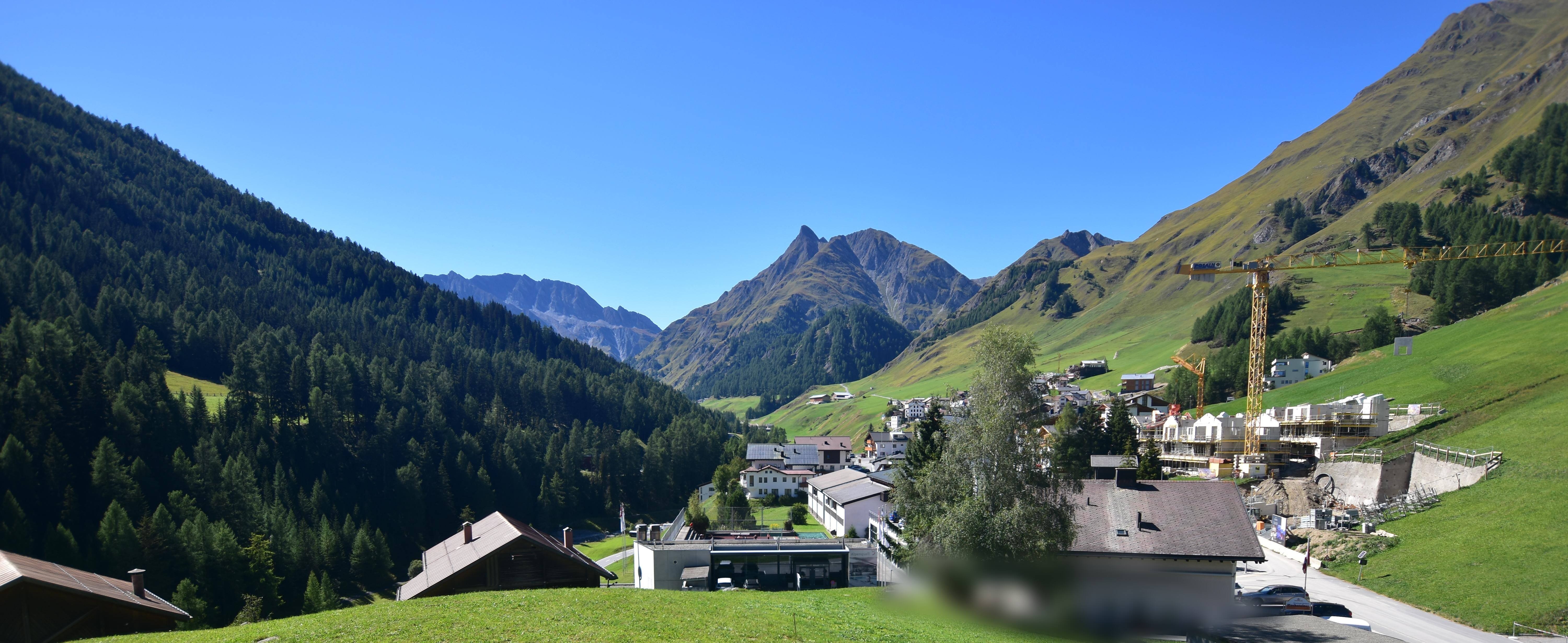 Archiv Foto Webcam Compatsch, 1.700m