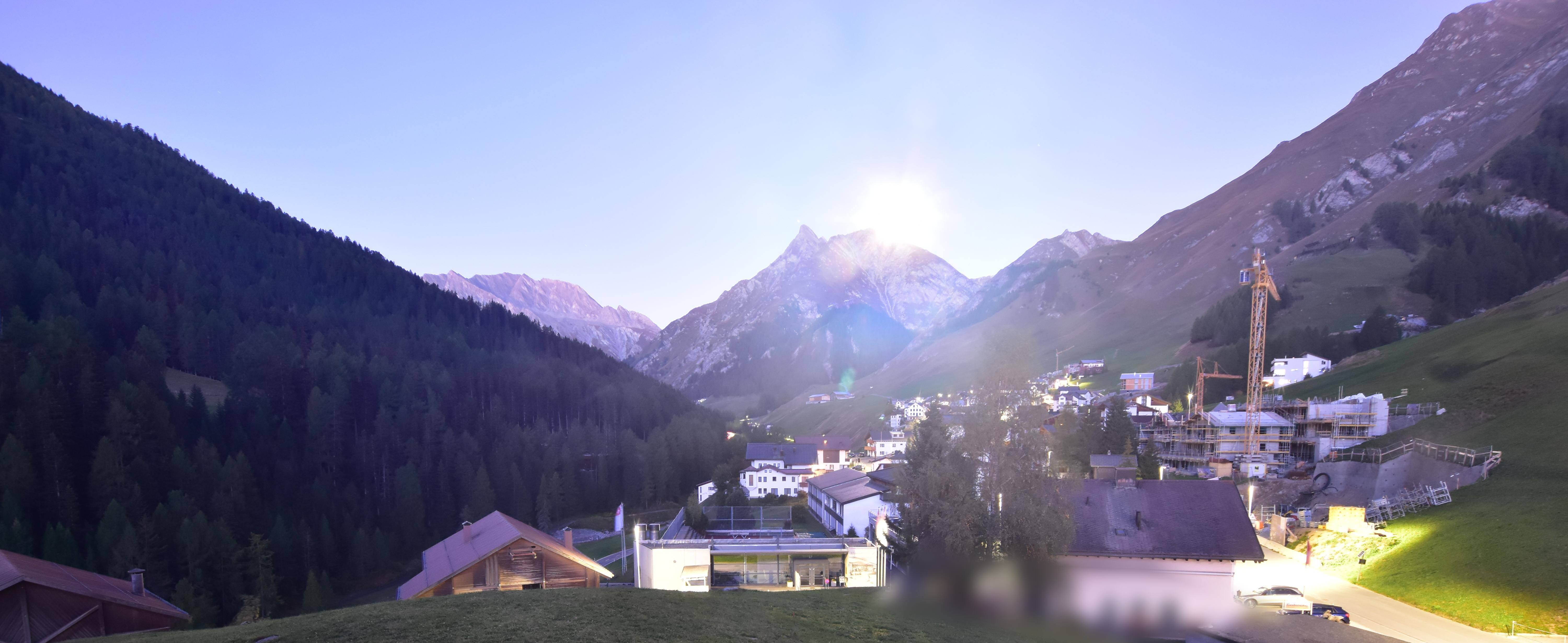 Archiv Foto Webcam Compatsch, 1.700m