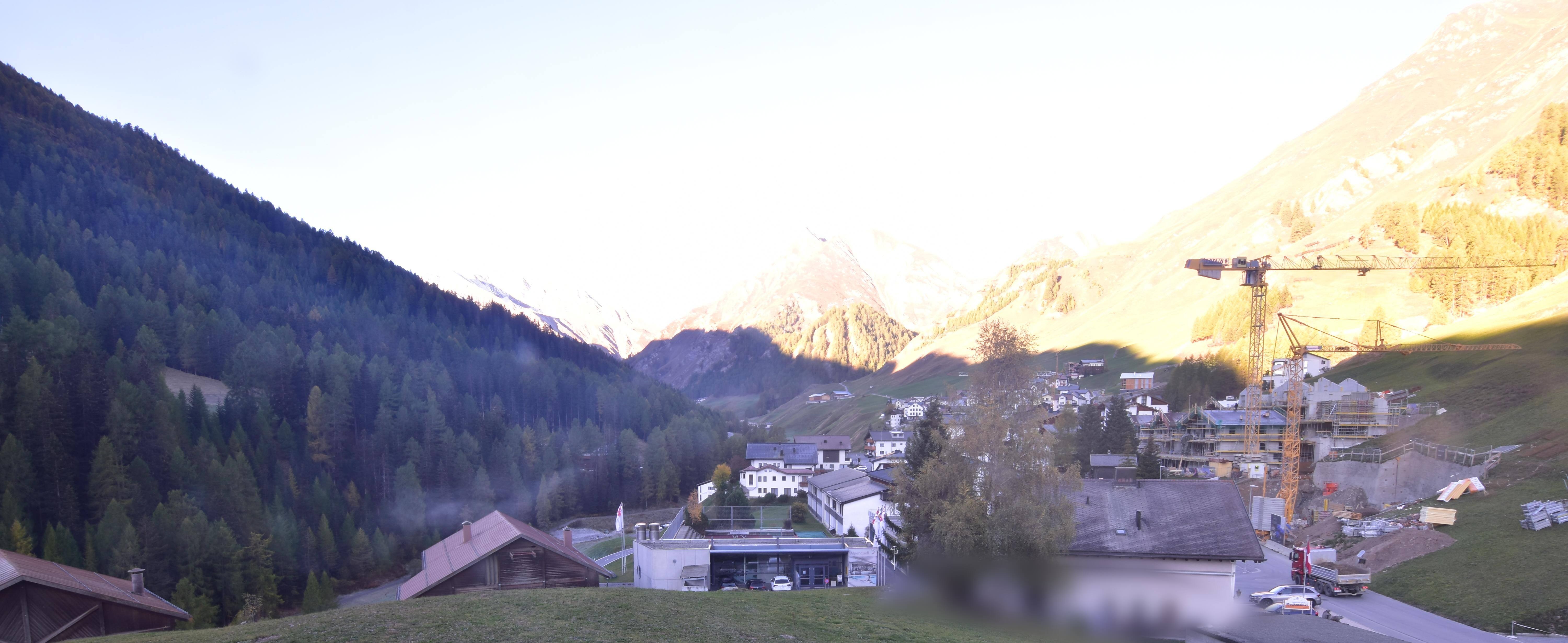 Archiv Foto Webcam Compatsch, 1.700m