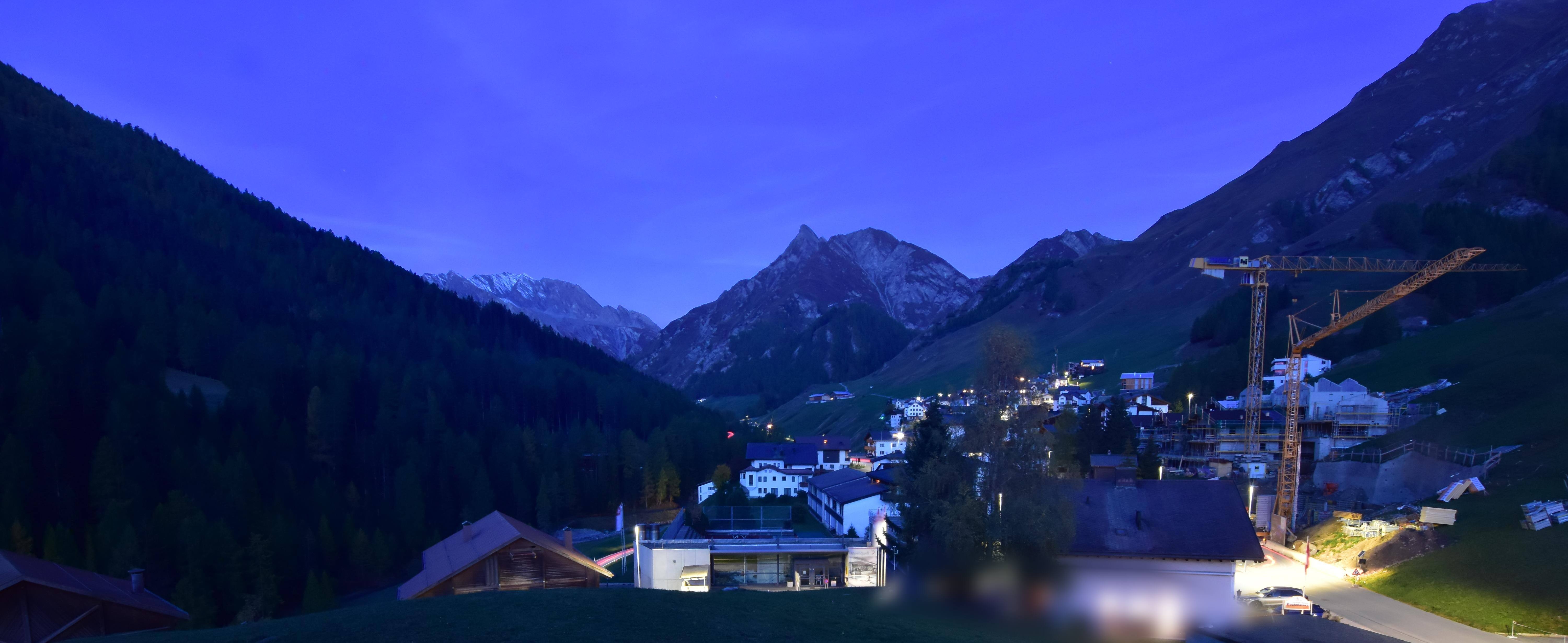 Archiv Foto Webcam Compatsch, 1.700m