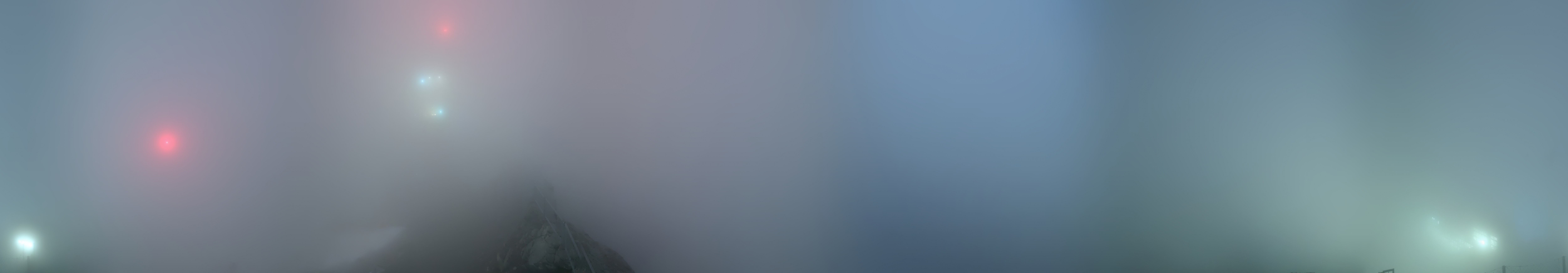 Archiv Foto Webcam Titlis: Bergstation mit Titlis Tower