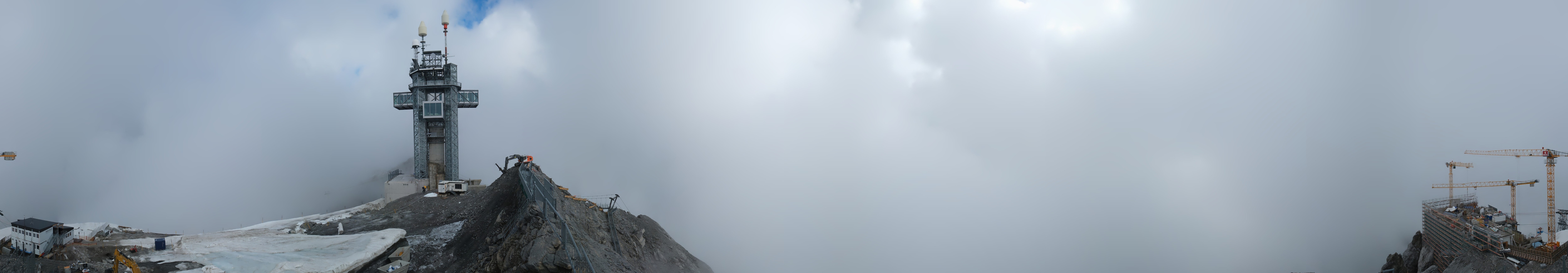 Archiv Foto Magazinartikel Titlis Tower eröffnet: Neues Wahrzeichen thront am Gletscher in Engelberg