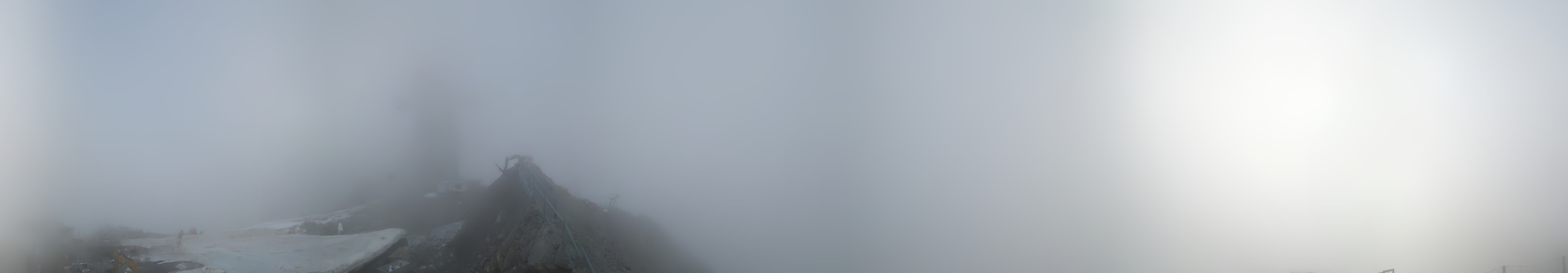 Archiv Foto Magazinartikel Titlis Tower eröffnet: Neues Wahrzeichen thront am Gletscher in Engelberg