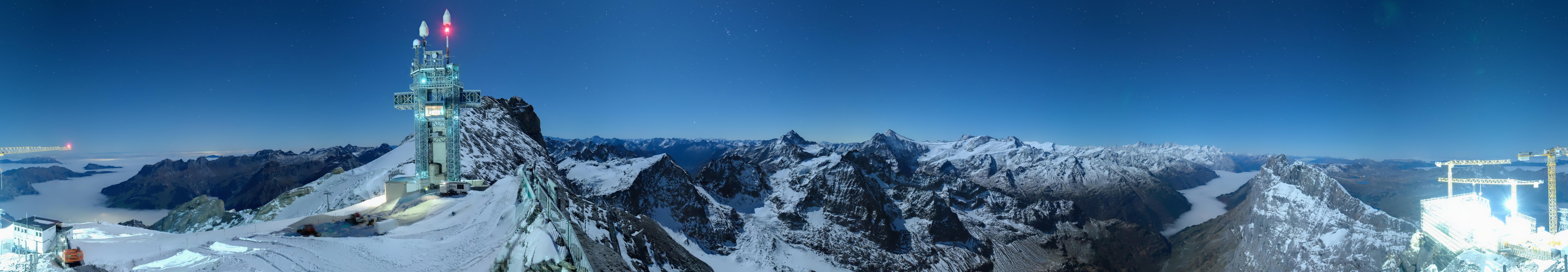Archiv Foto Webcam Titlis: Bergstation mit Titlis Tower