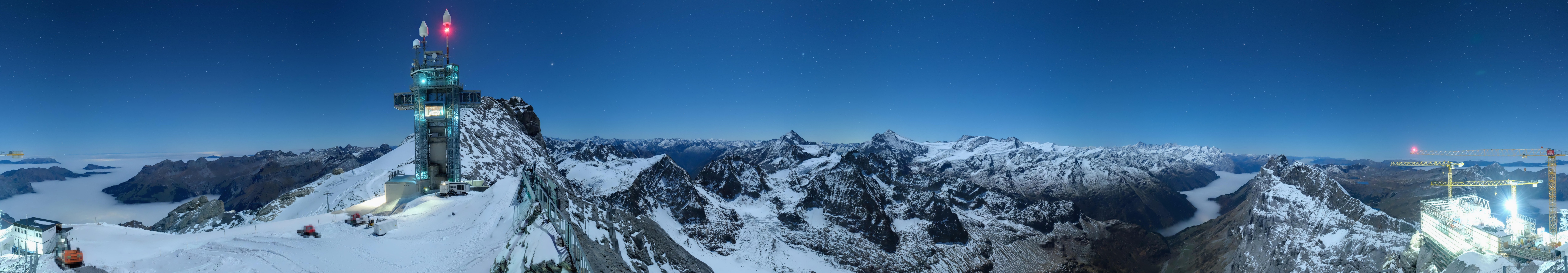 Archiv Foto Webcam Titlis: Bergstation mit Titlis Tower