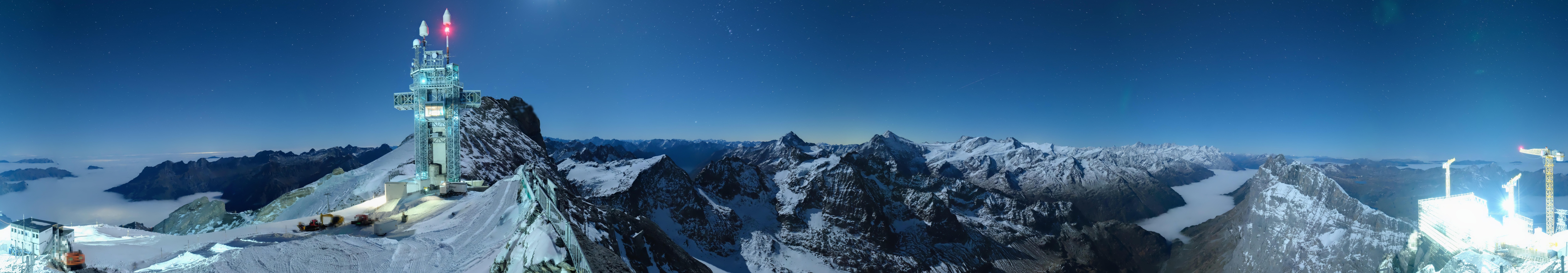 Archiv Foto Webcam Titlis: Bergstation mit Titlis Tower