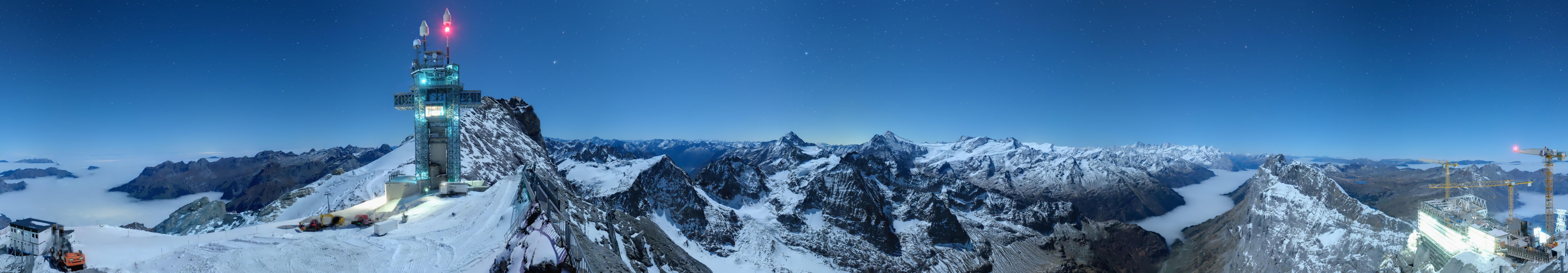 Archiv Foto Webcam Titlis: Bergstation mit Titlis Tower
