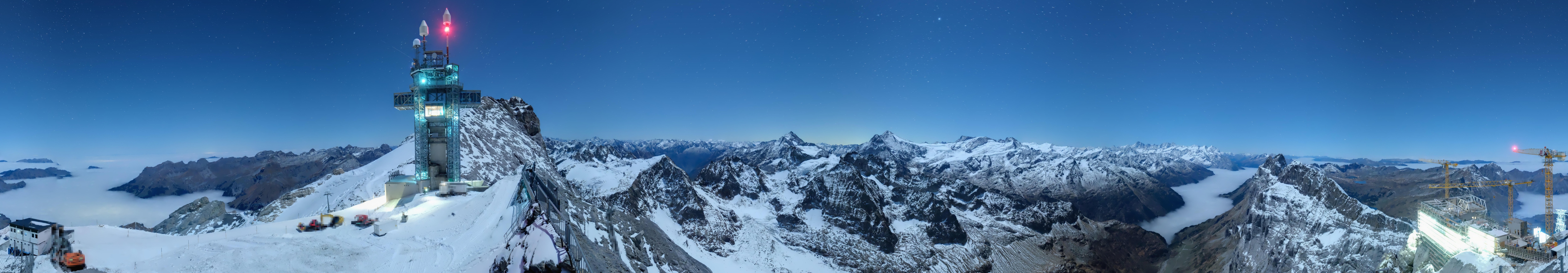 Archiv Foto Webcam Titlis: Bergstation mit Titlis Tower