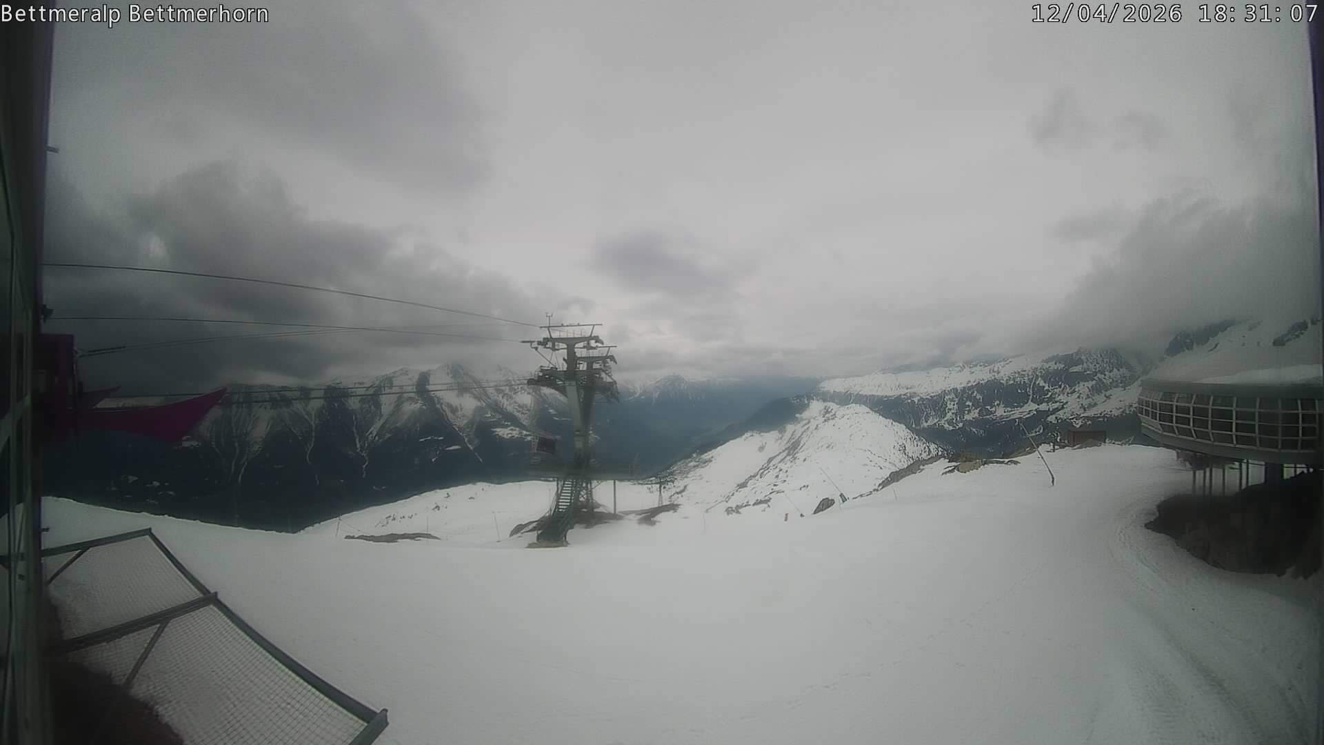 Archived image Webcam Aletsch Arena: Bettmerhorn